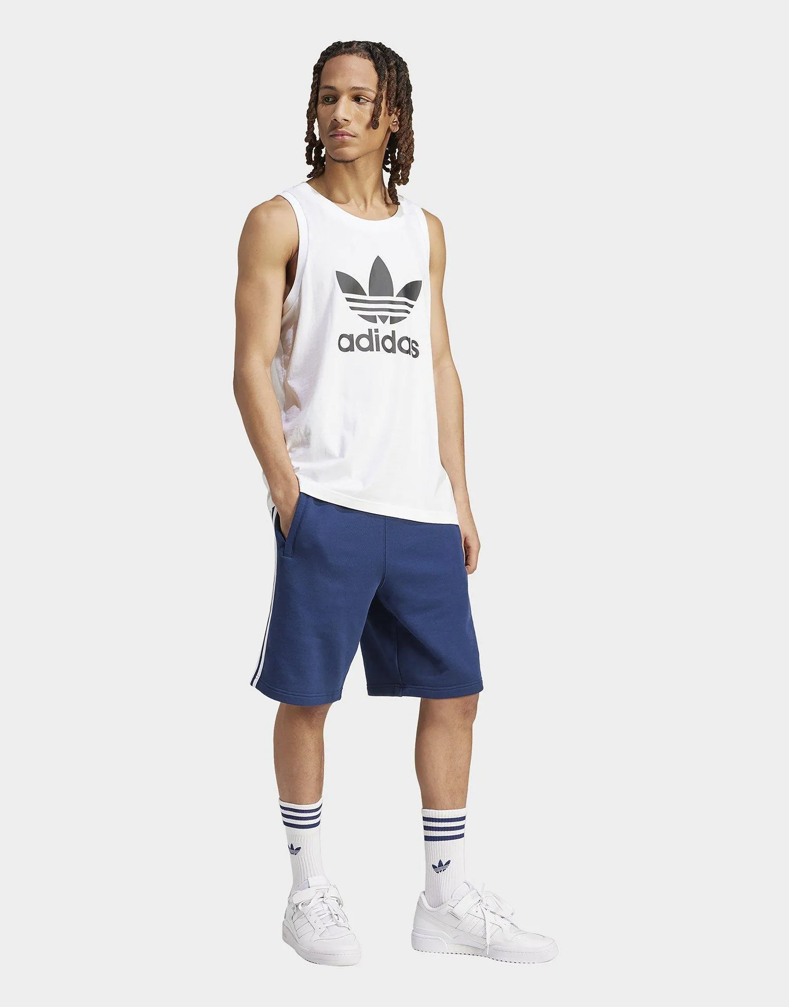 Comfortable Shorts Waterproof Feature ??????? ????? Adicolor 3-stripes | ?????