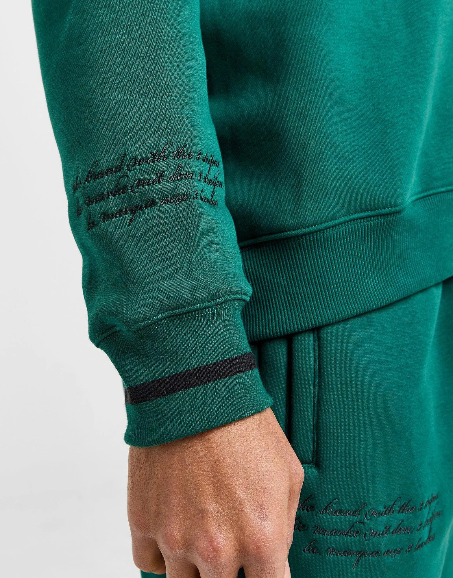 ???????? ???? Arch | ????? Trendy Outerwear Workout Gear