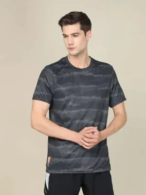 Men Abstract Print Slim Fit Crew Neck T-shirt with TECHNO COOL  Perfect Style