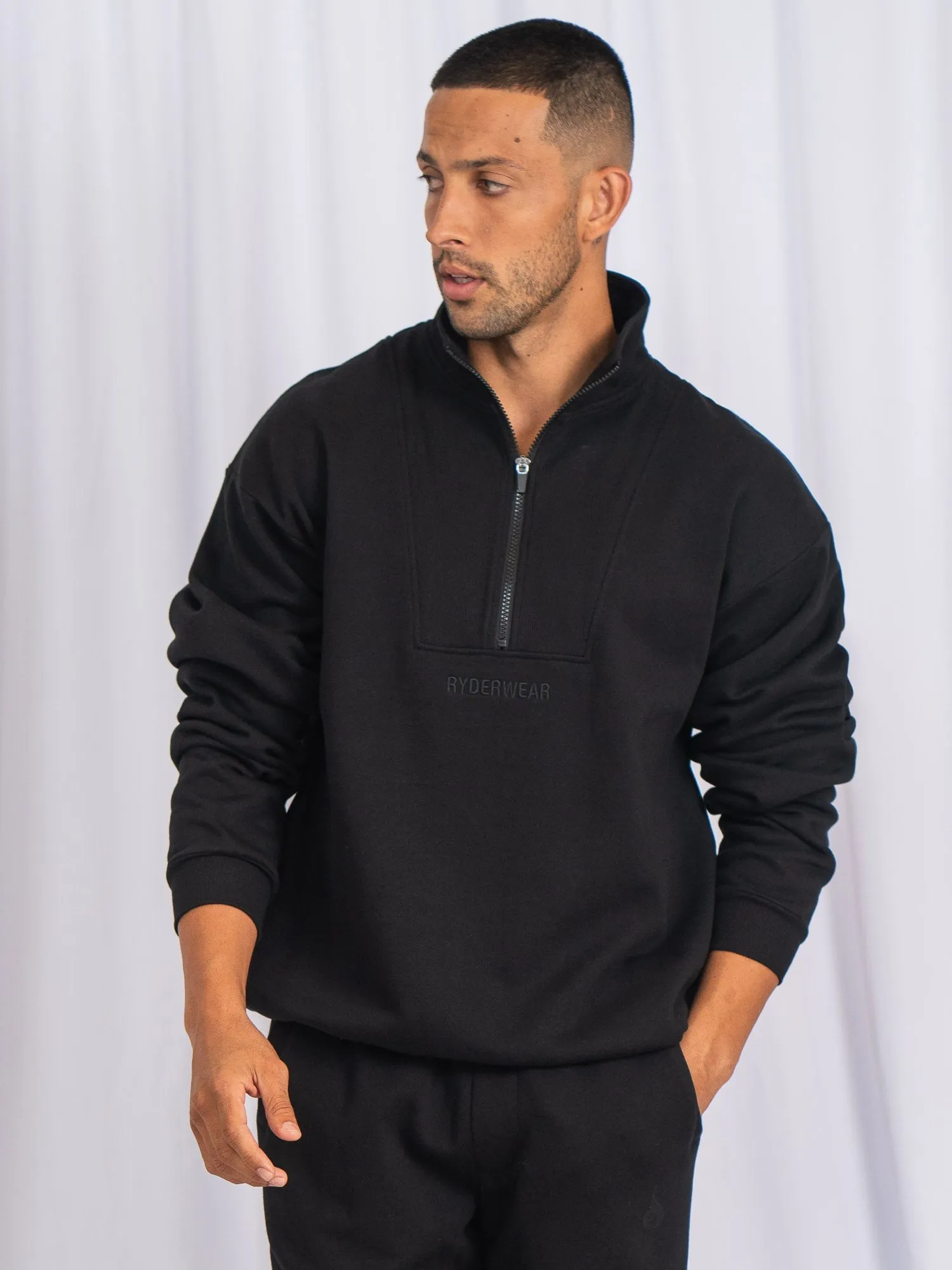 Unisex Half Zip Jumper - Black Men's Core Relaxed