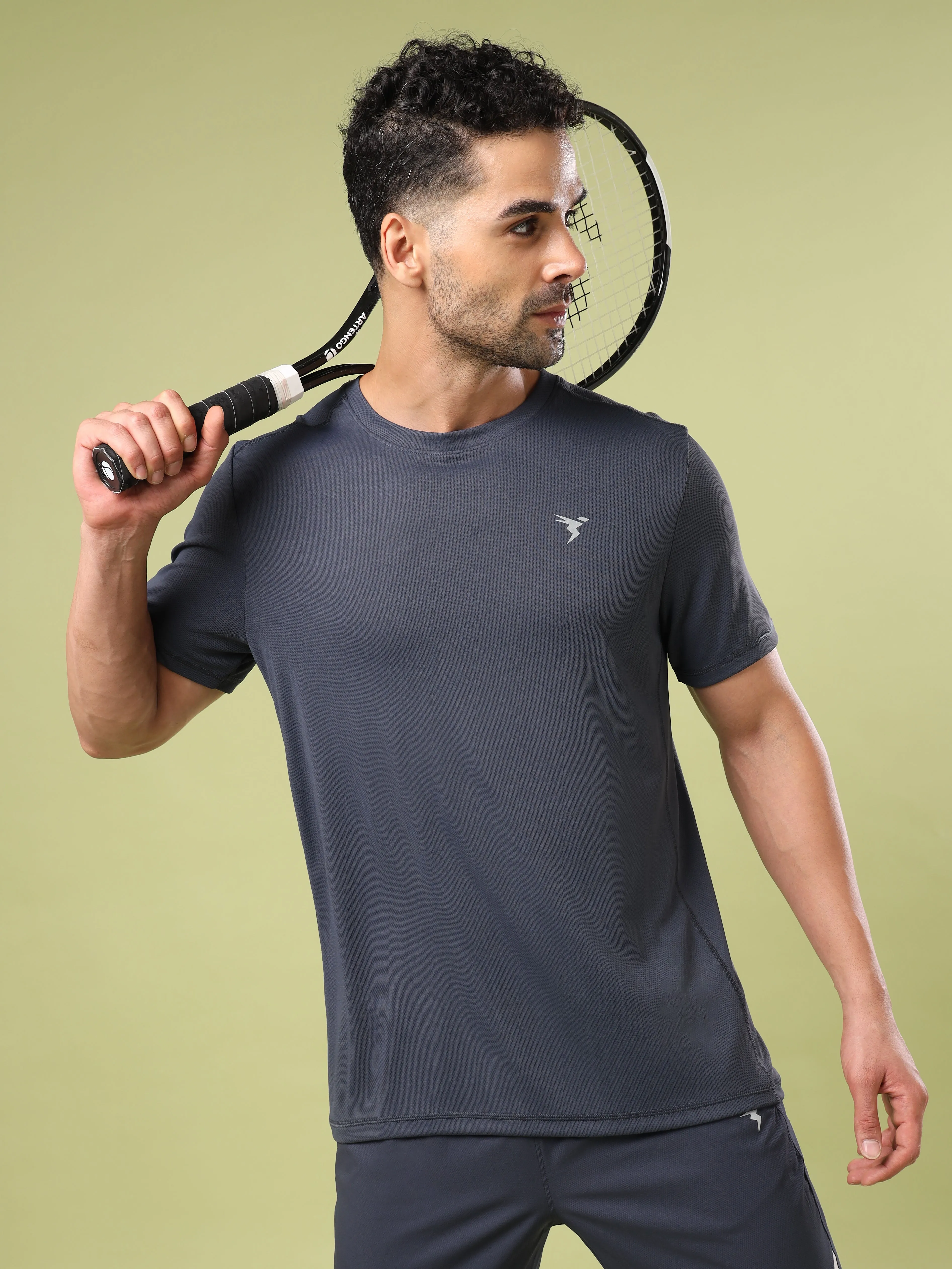 Essential Top Heat Transfer Printing Men Solid Slim Fit Crew Neck T-shirt with TECHNO COOL 