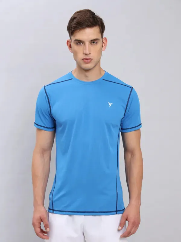 Hypoallergenic fabric Roomy Waist Men Solid Slim Fit Crew Neck T-shirt with TECHNO COOL 