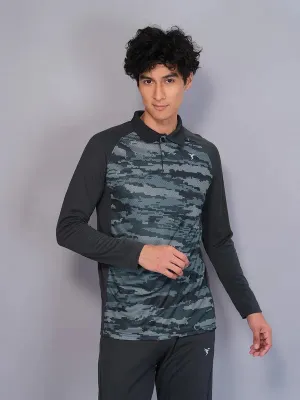 Men Colorblock Slim Fit Polo T-shirt with TECHNO GUARD Chill Mode