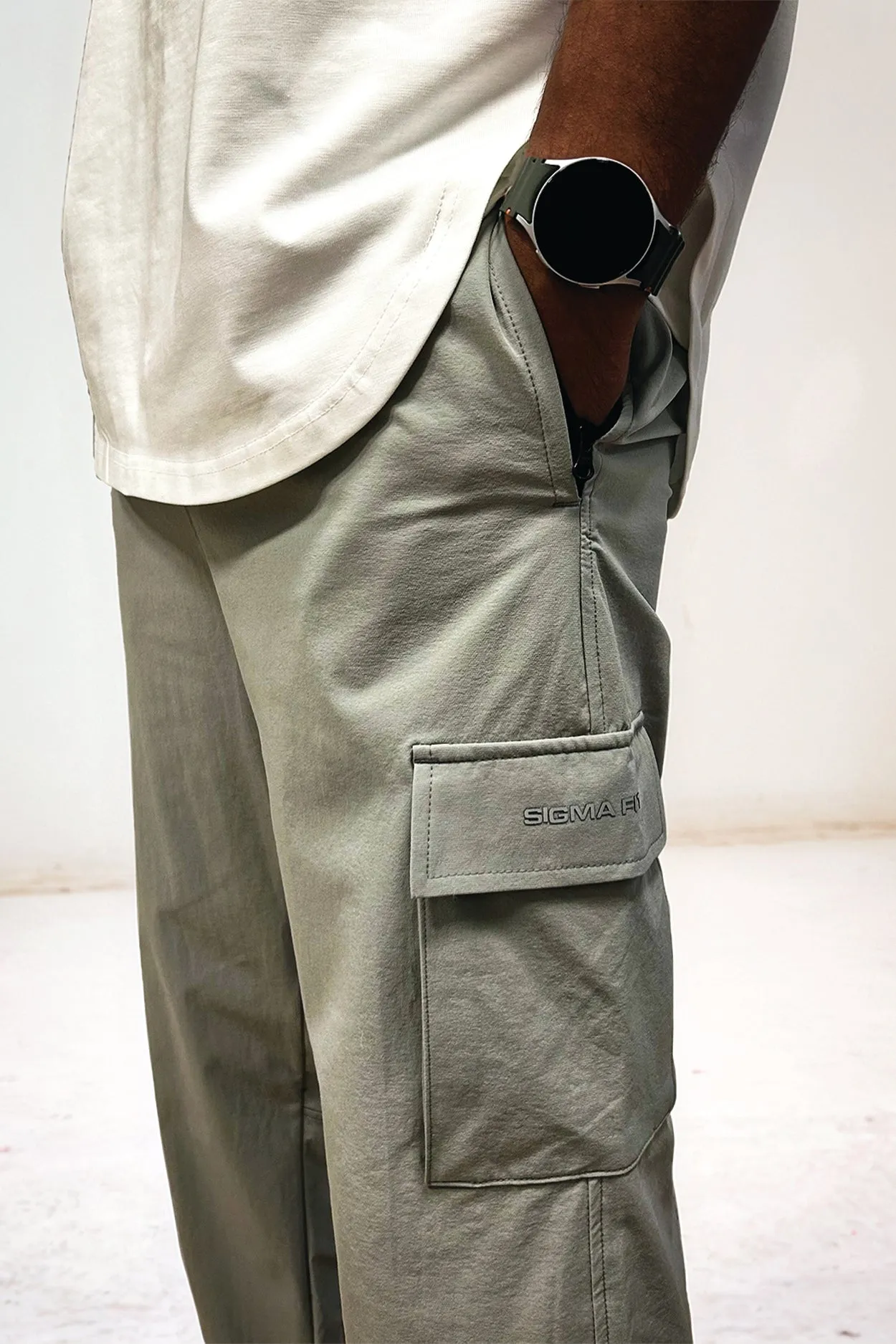 Durable and Breathable Cargo Joggers Gray