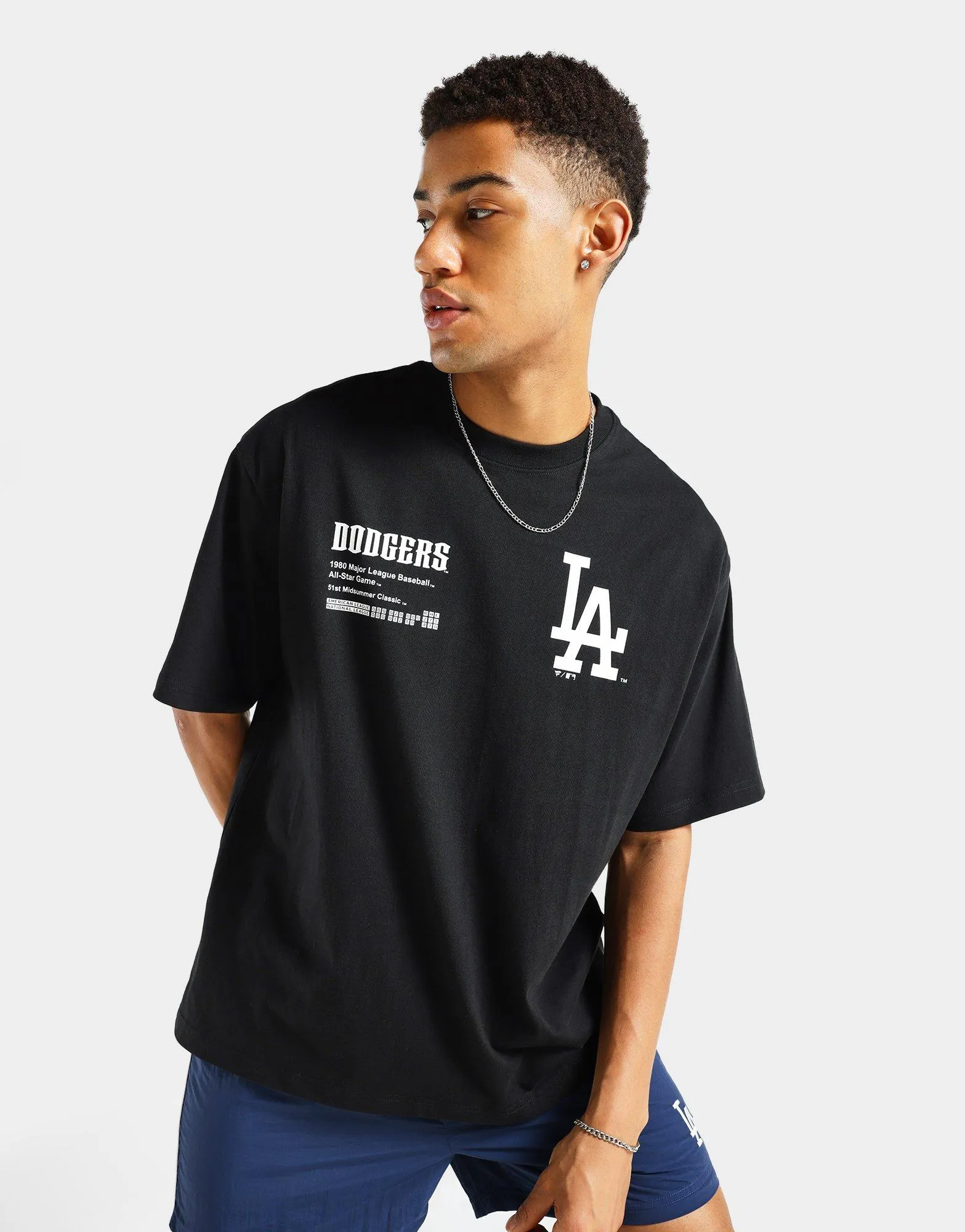 Holiday Outfit Sleek Stretch Fit T-Shirt