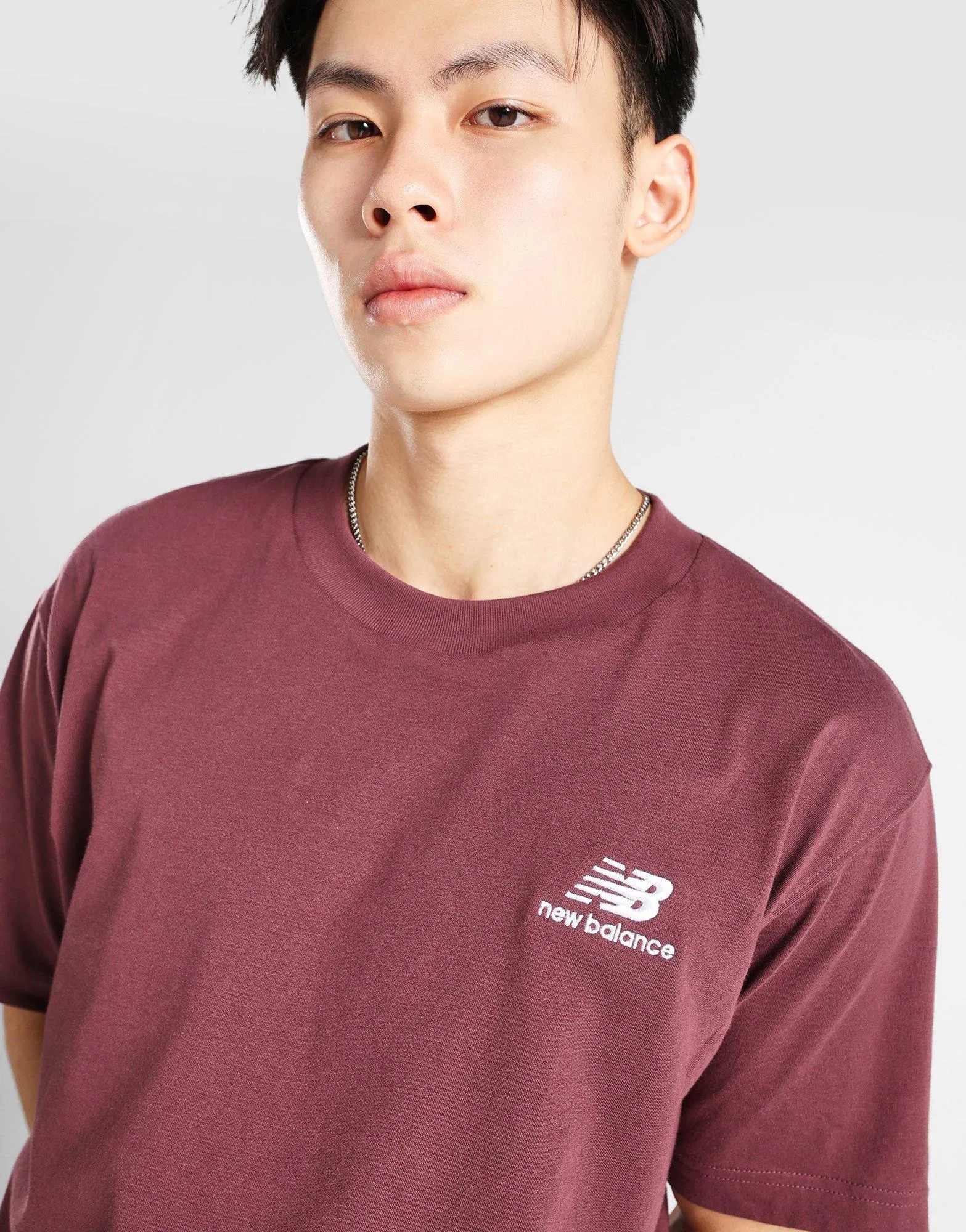 Layered Hem Design Simple Fashion Stack Embroidered T-Shirt
