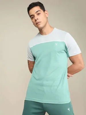 Minimalist Aesthetic polo neck Men Colorblock Slim Fit Crew Neck T-shirt with TECHNO COOL 