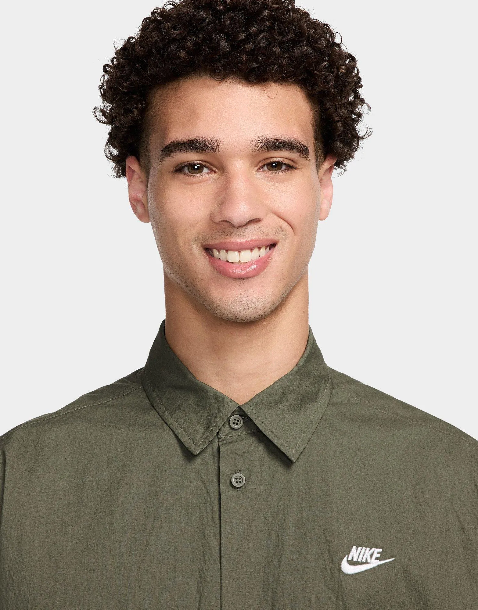 Club Short-Sleeve Button-Down Shirt Casual Design