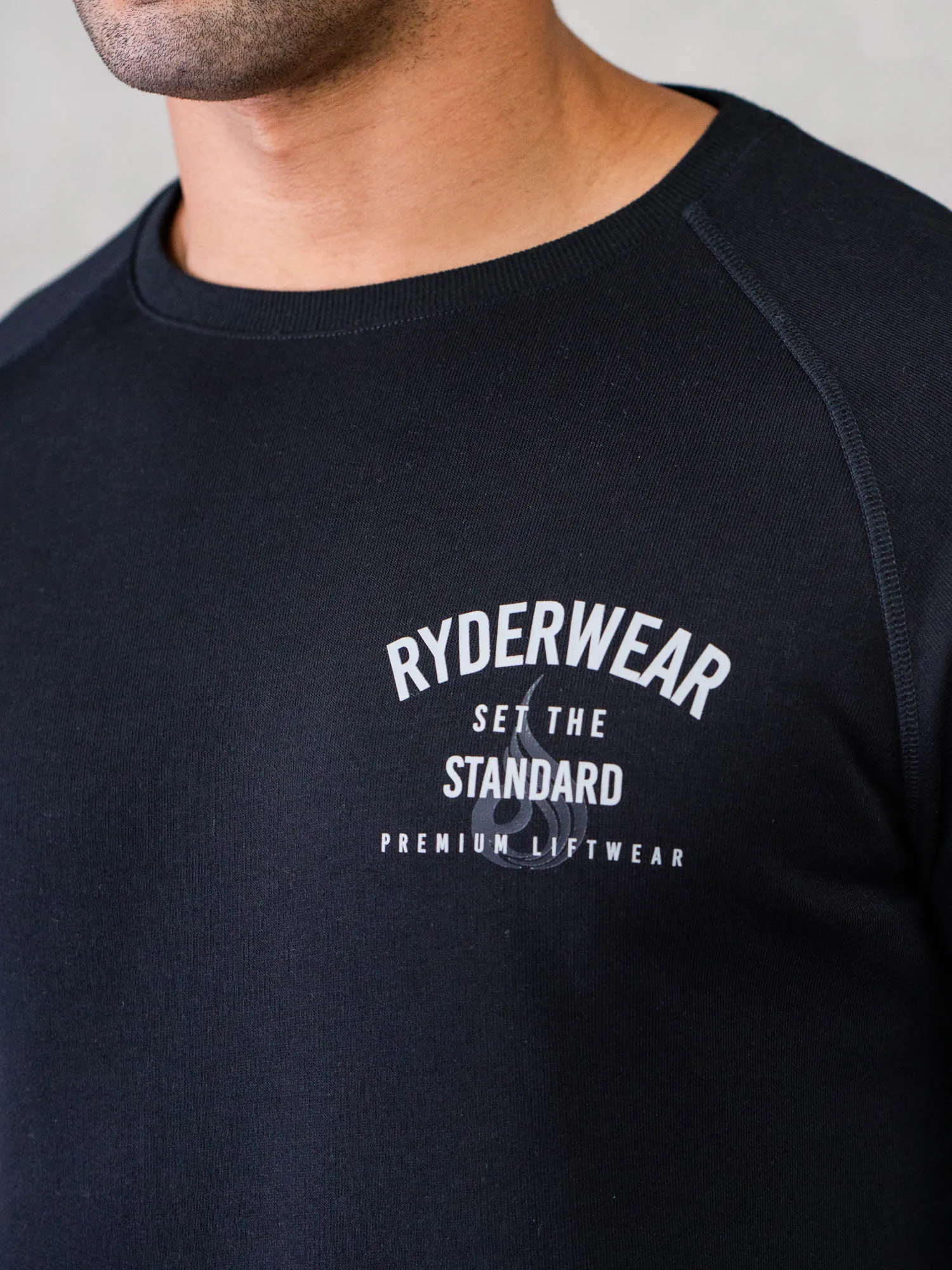 City Staple Tailored Fit Legacy Crewneck - Black