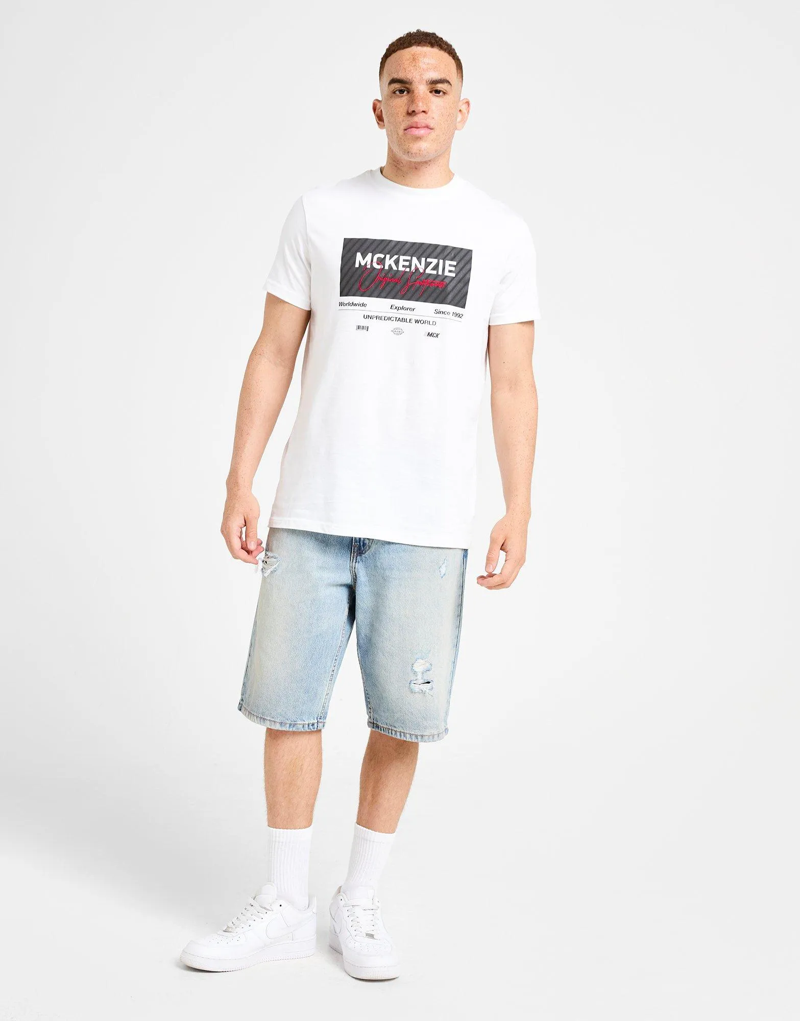Airflow Ventilation Design Reinforced Hemline Elevated T-Shirt