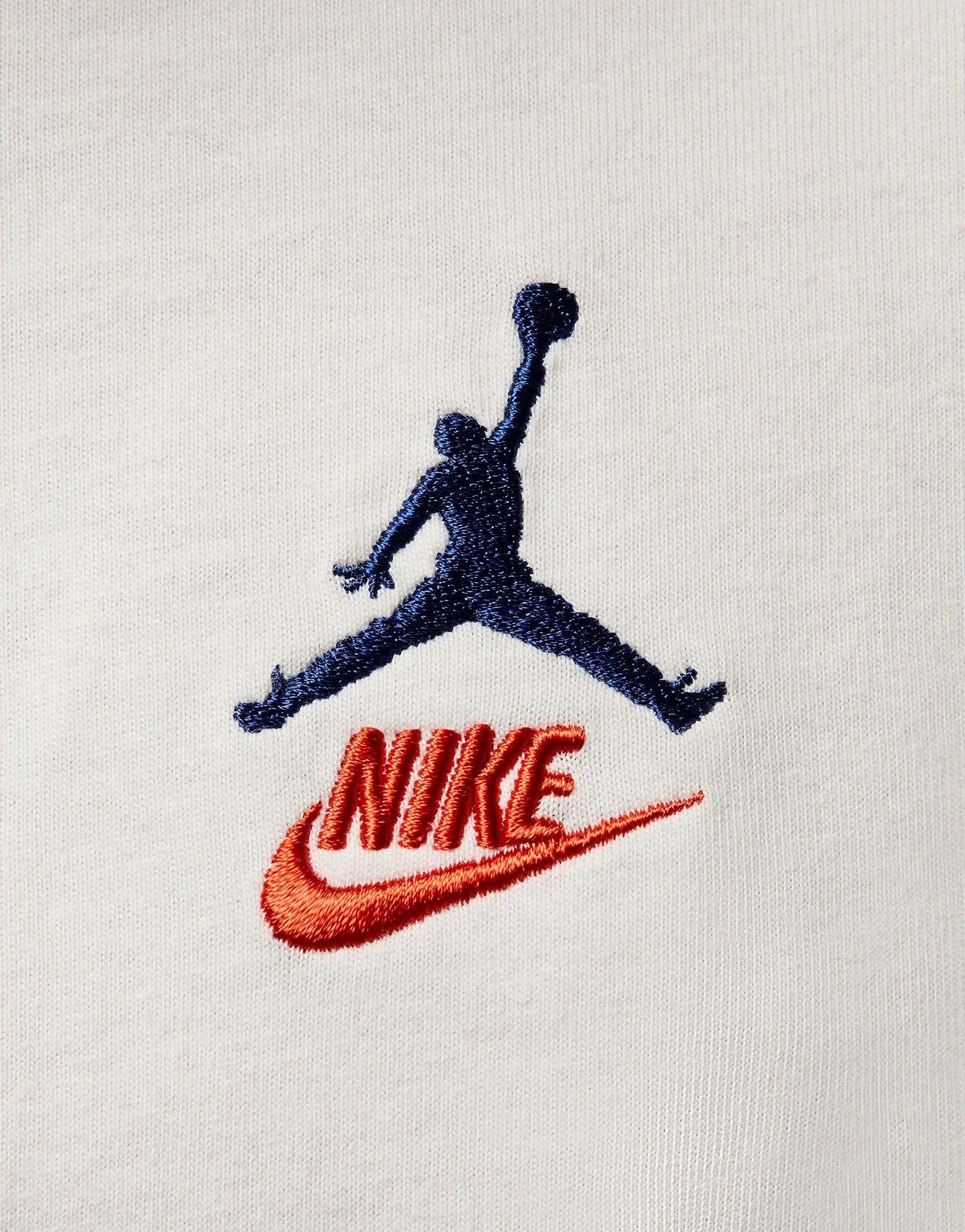 Rare Air T-Shirt Minimal Style Trend