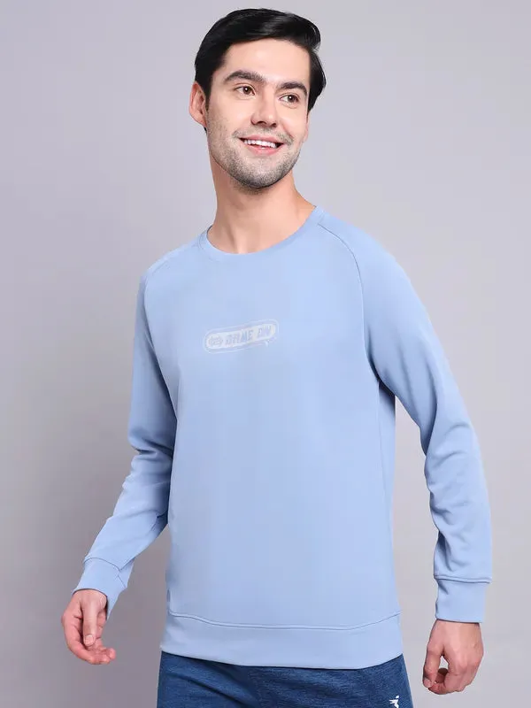 Men Printed Slim Fit Crew Neck Sweatshirt with ELASTO PLUS Weekend Relaxed brooch accents