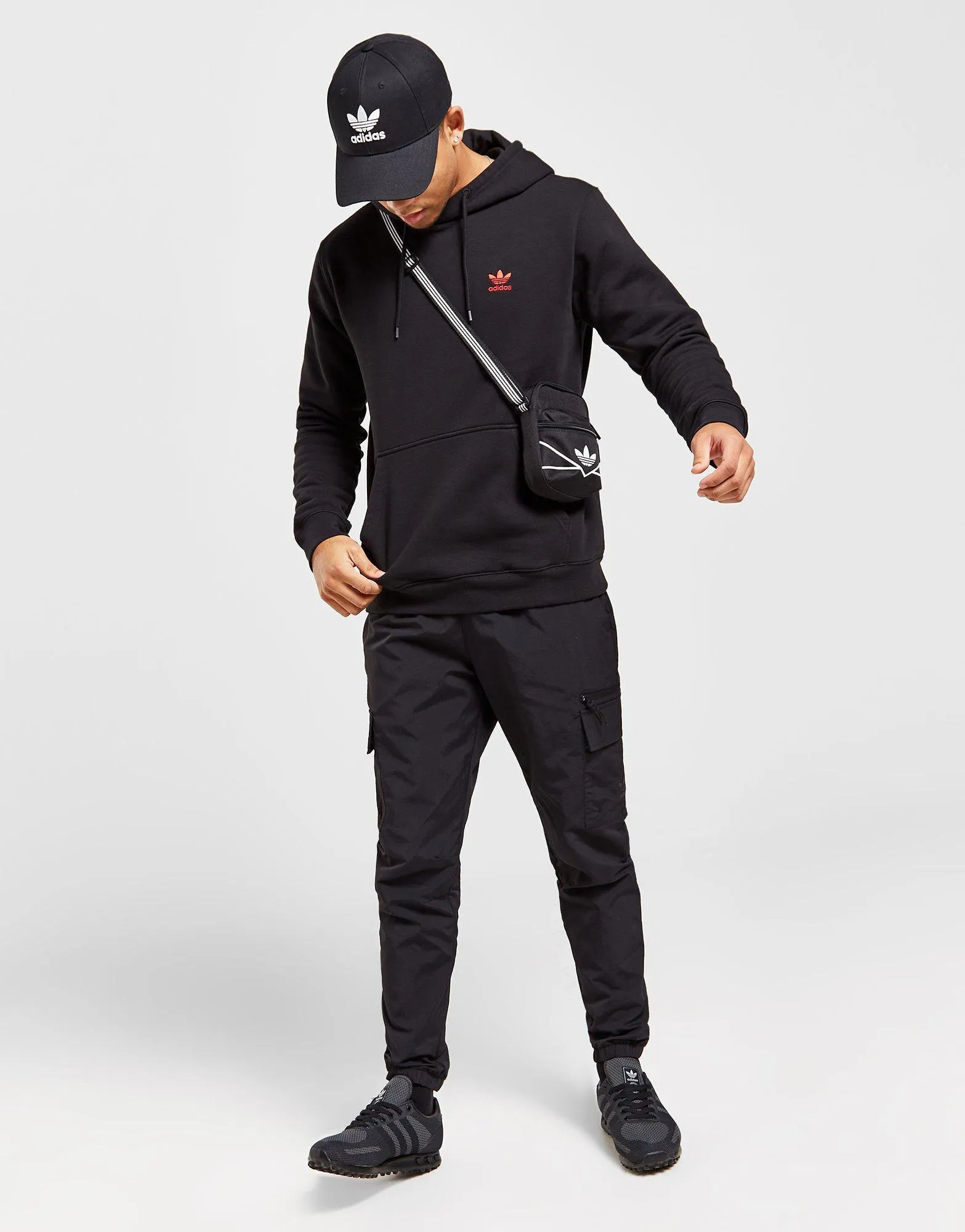 ???????? ????'?? Trefoil Essential Fleece | ????? Chilly Day Wear