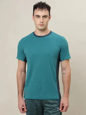 Men Colorblock Slim Fit Crew Neck T-shirt with TECHNO COOL  Sleek Waistband TemperatureRegulating