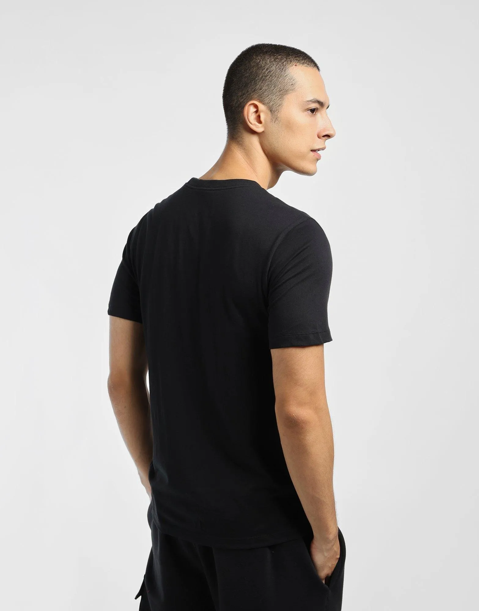 Club T-Shirt Sleek Layers Anti-bacterial