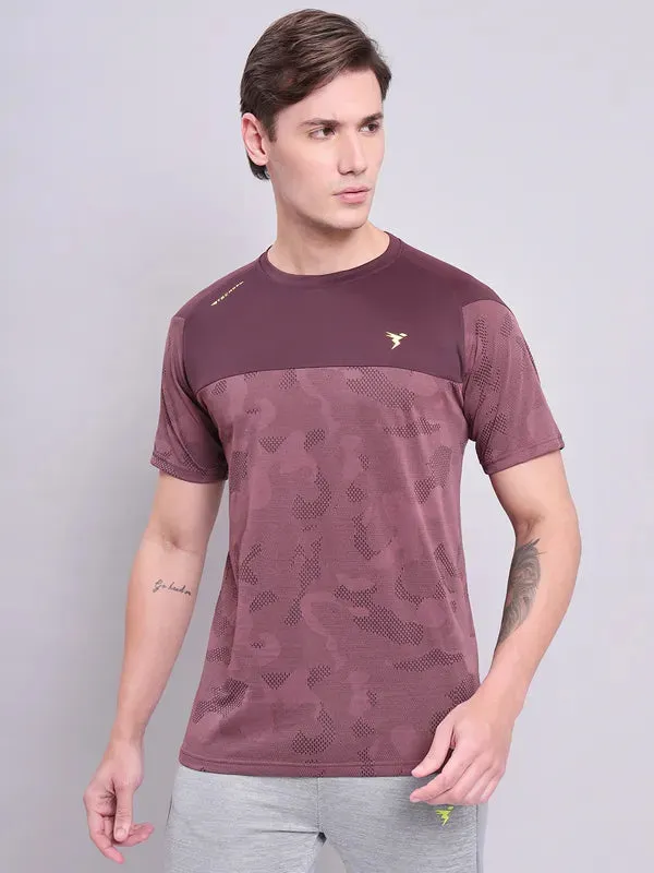Men Jacquard Slim Fit Crew Neck T-shirt with VENTMESH Weekend Fashion