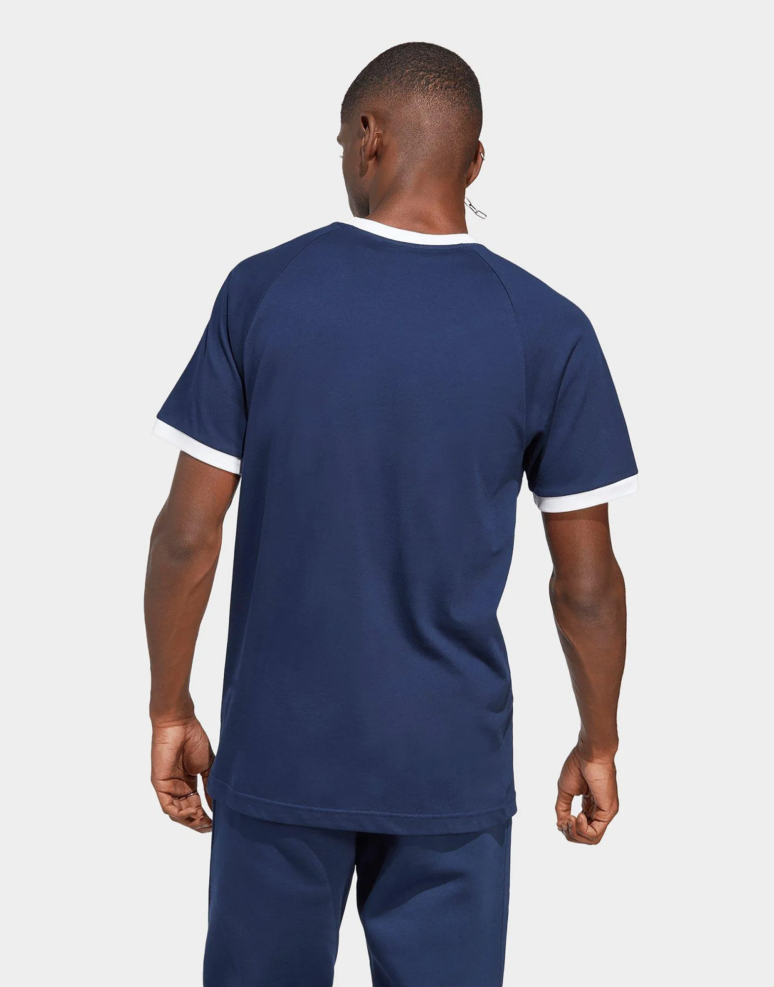 Essential Look Sleek Waist Adicolor Classics 3-Stripes T-Shirt