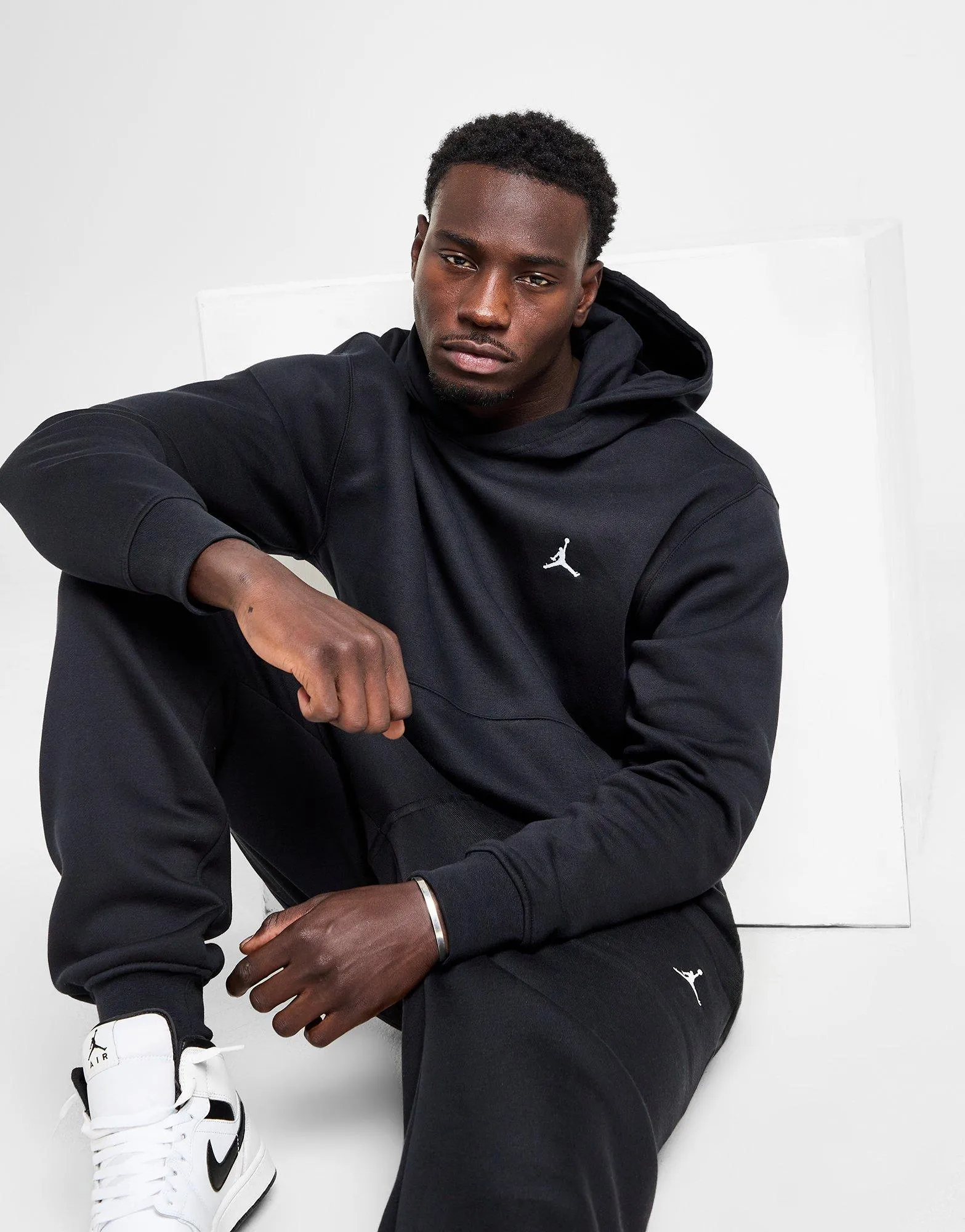 Logo Design Daily Minimal ???????? ????'?? Essential Fleece | ?????