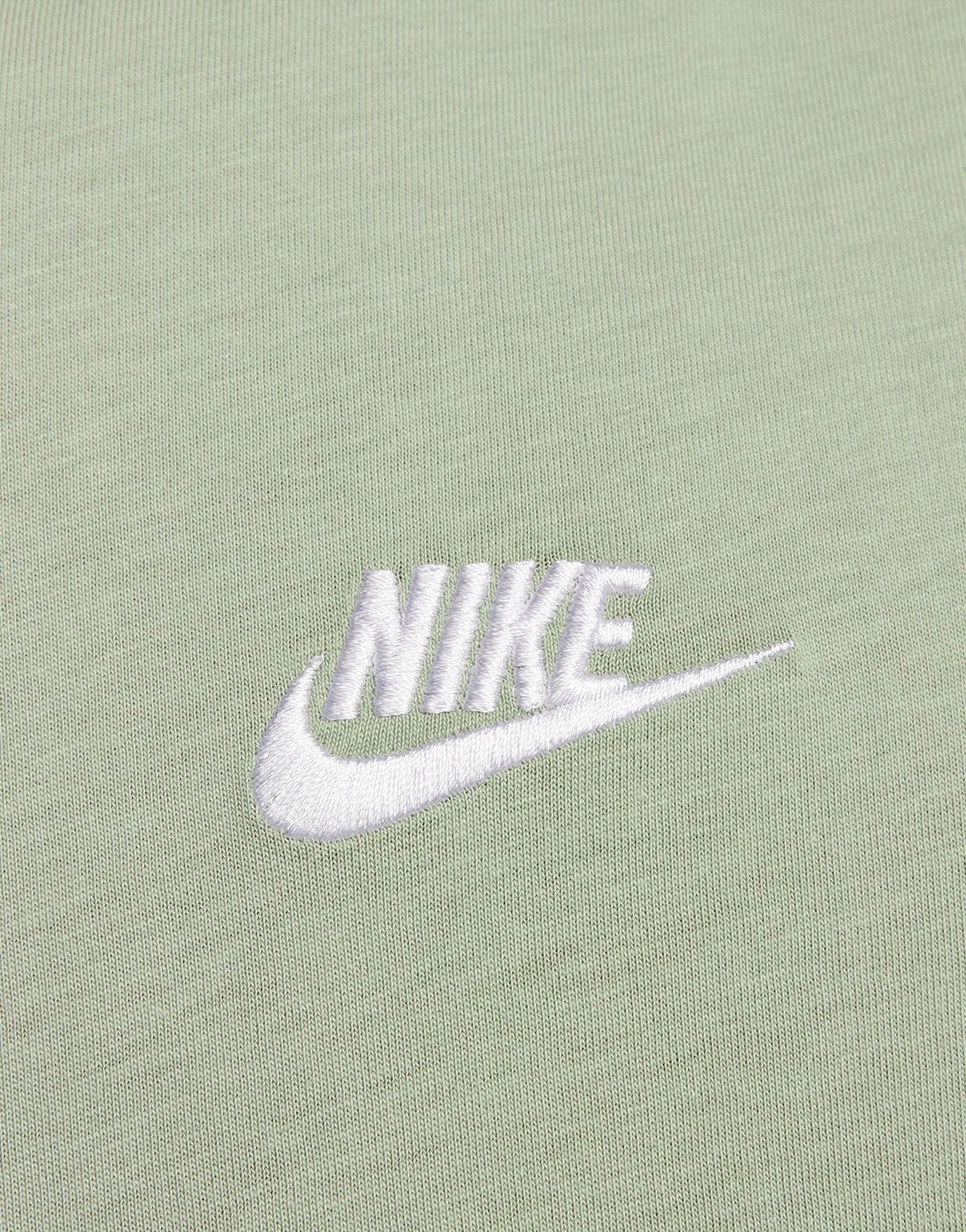 Sportswear Club T-Shirt Fashion-Ready Fresh Style
