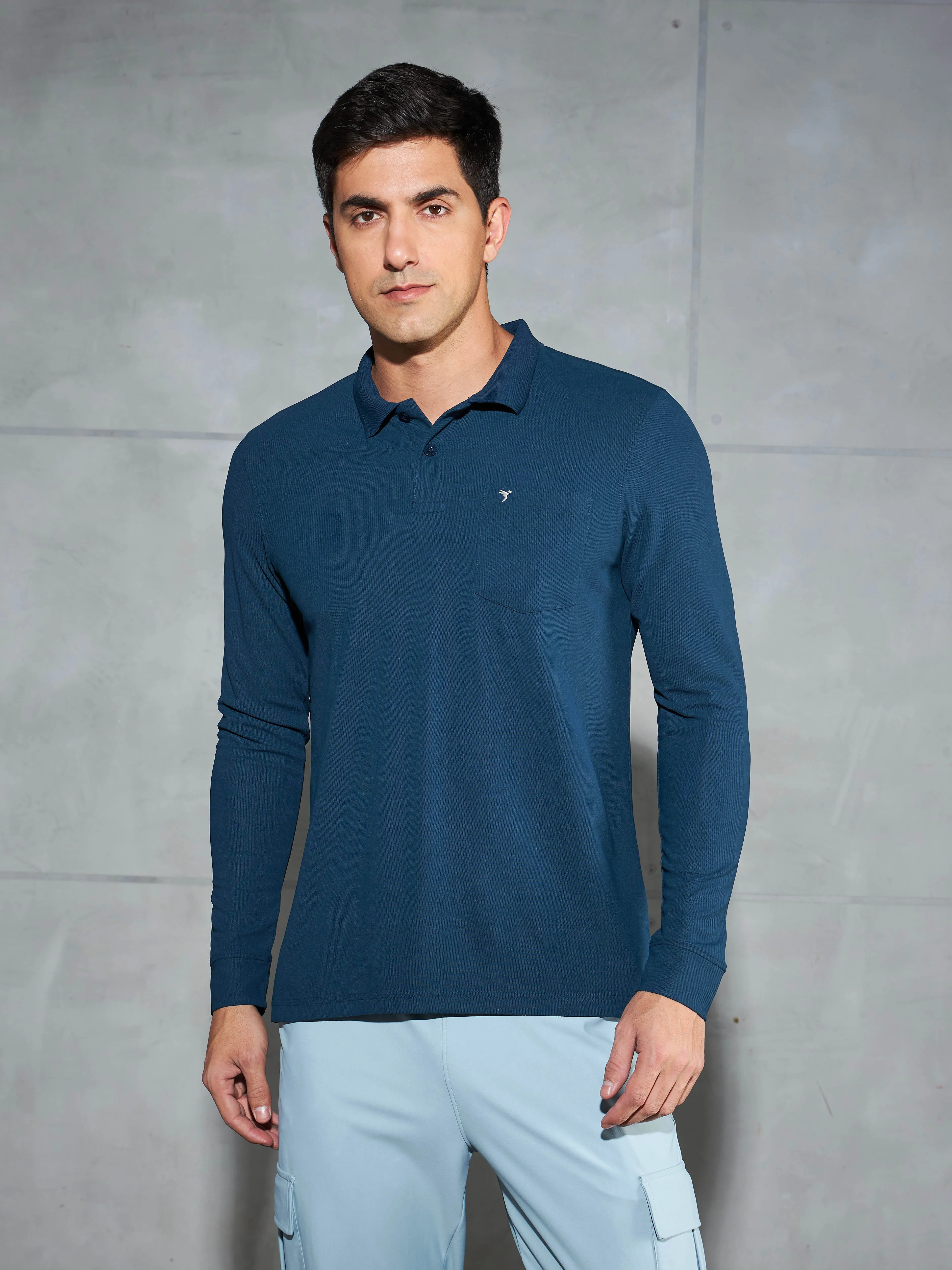 Urban Shirt Men Solid Slim Fit Polo T-shirt with MATPIQ