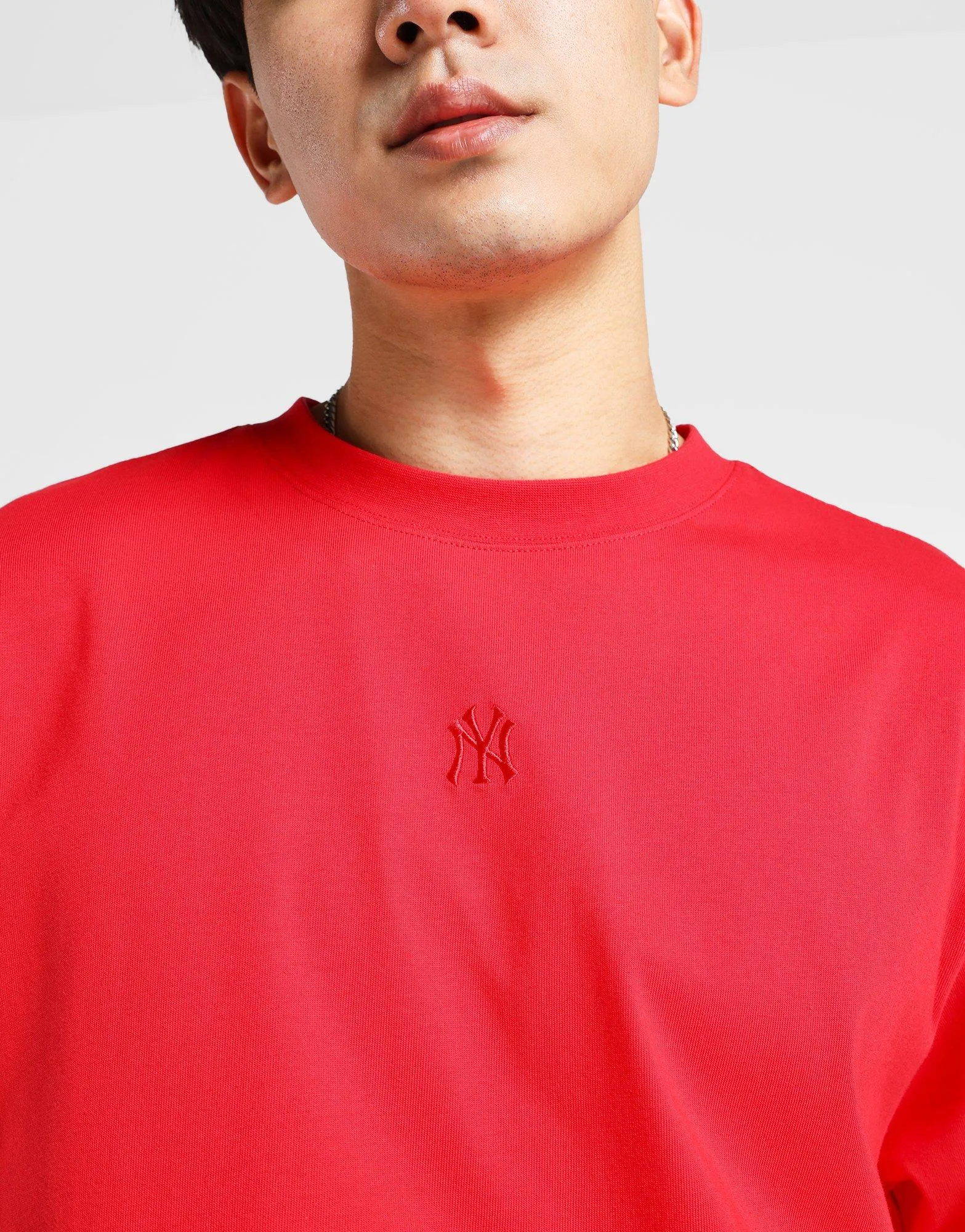 Chic Fashion Embroidered Badge T-shirt
