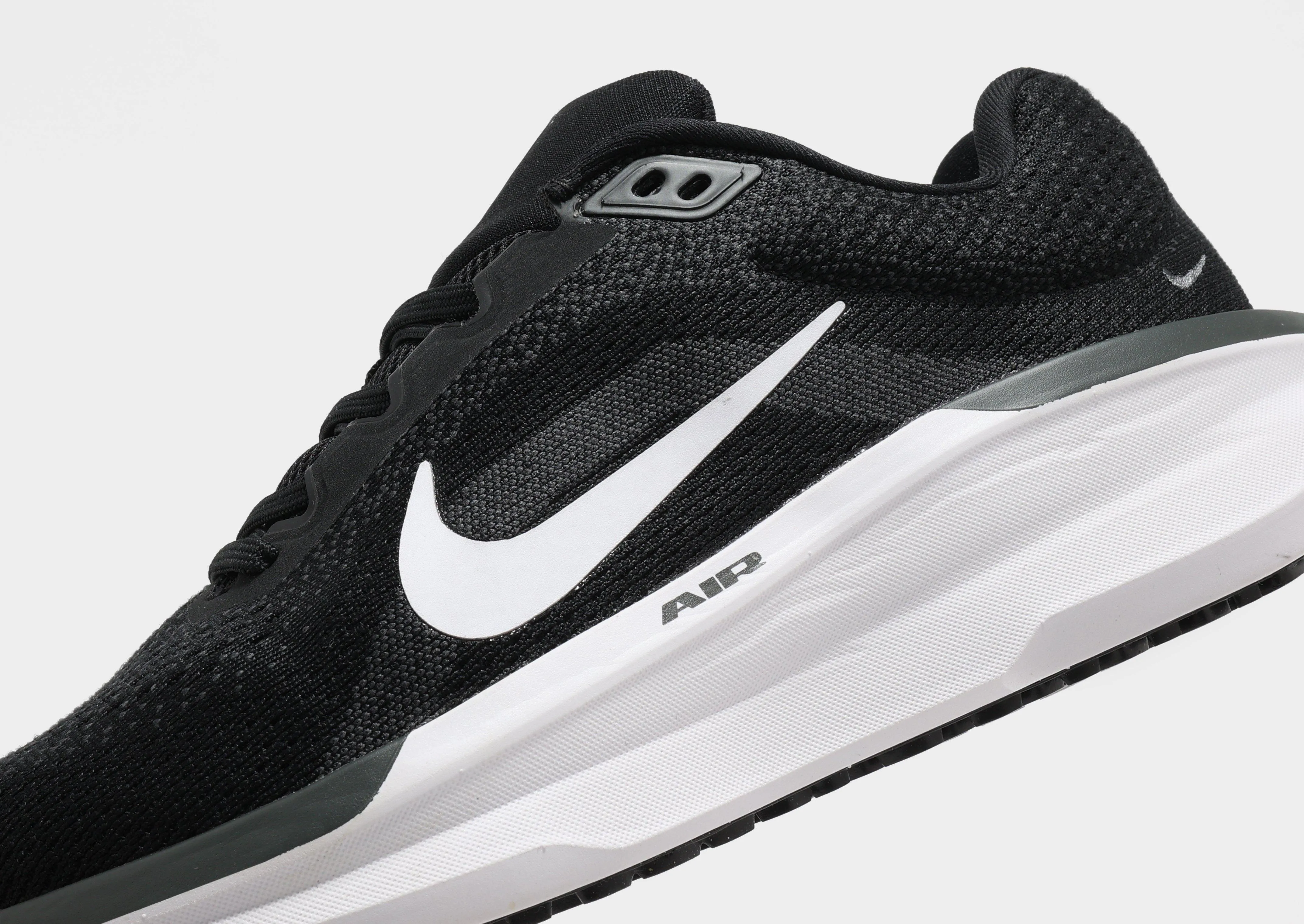 Responsive Cushion retirement - themed running shoes Winflo 11