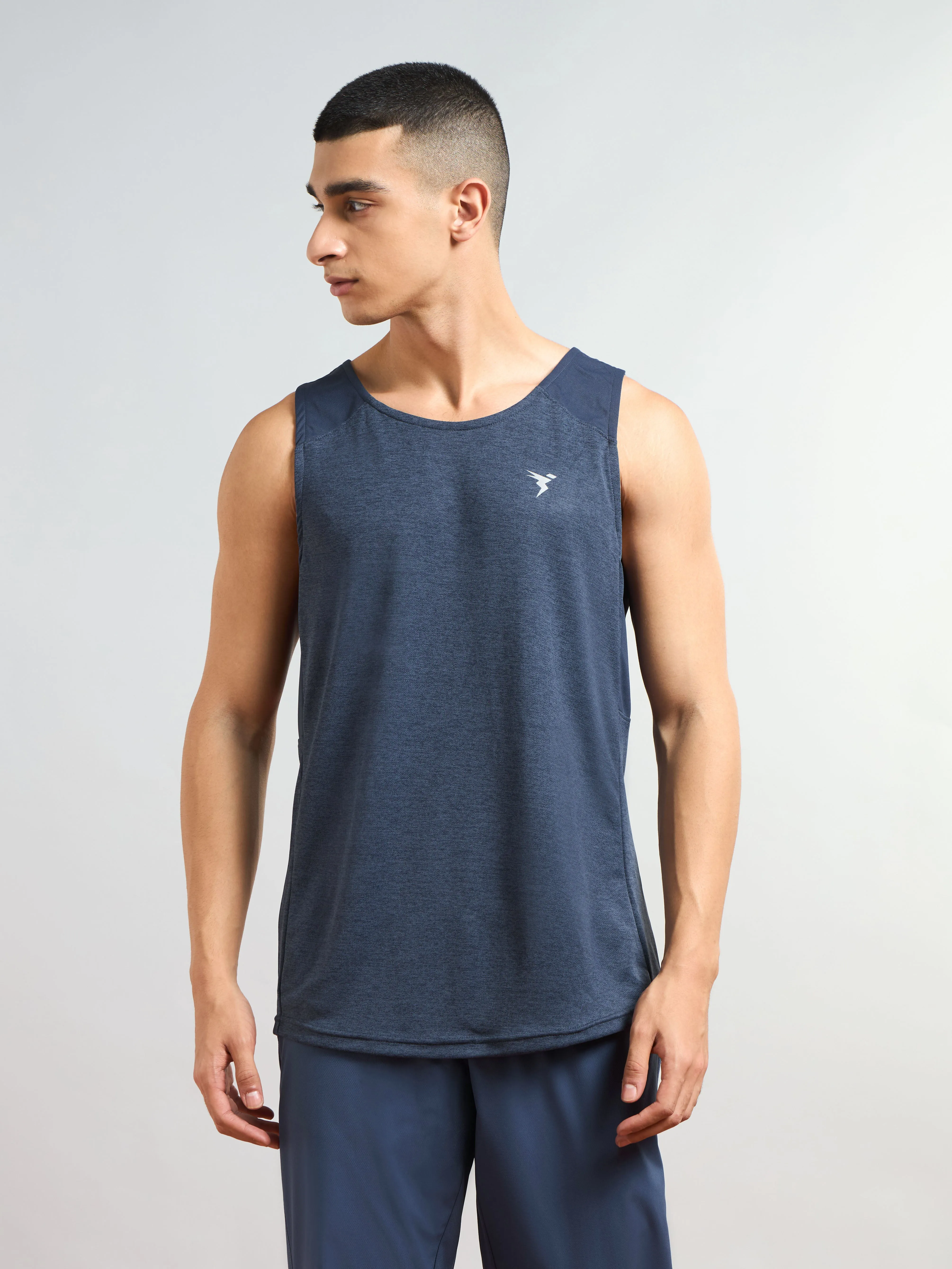 Sweat Wicking Properties Men Melange Slim Fit Scoop Neck Innerwear Vest with TECHNO COOL 