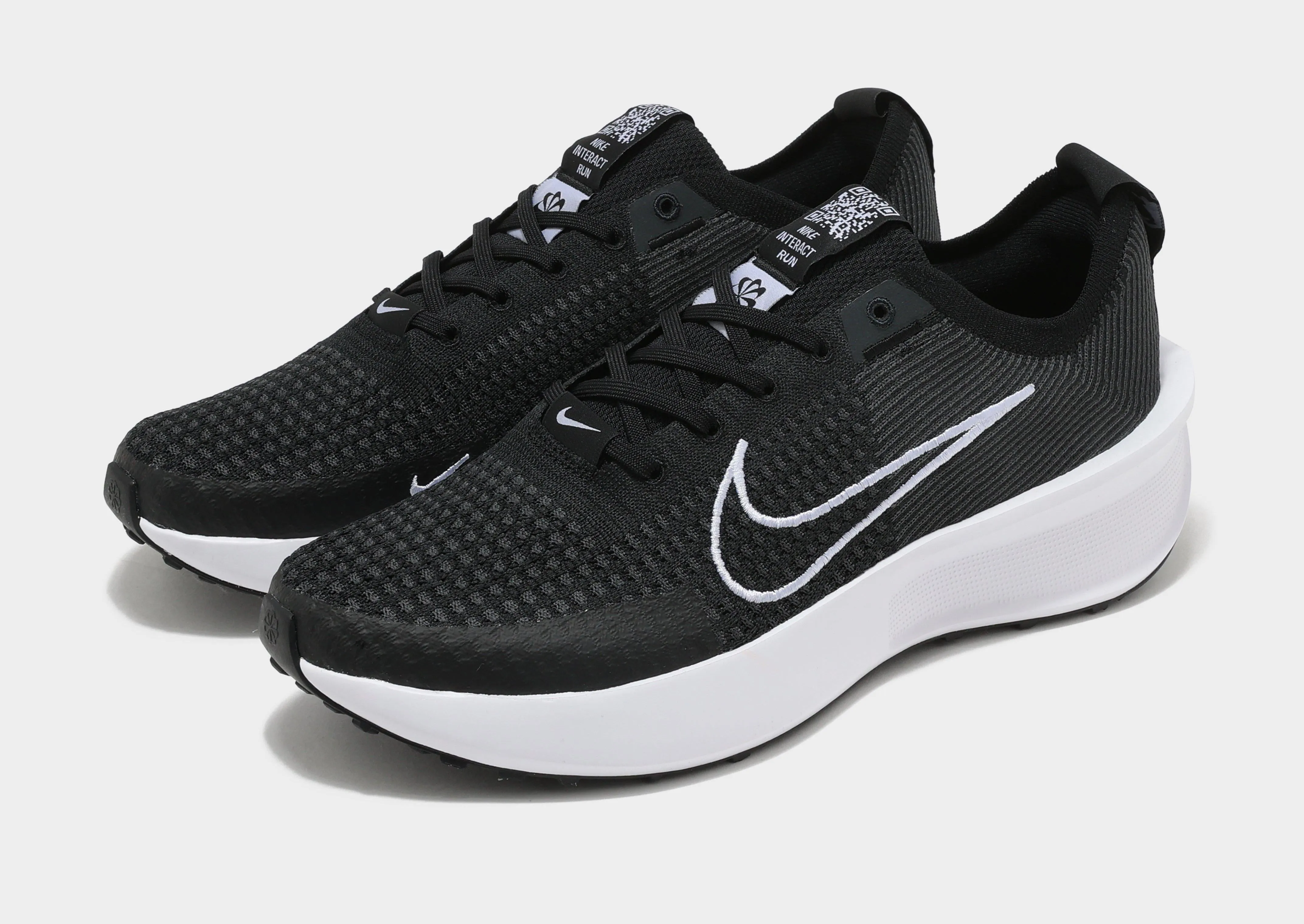 traction - enhanced sole shoes Interact Run