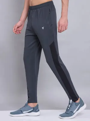 Men Colorblock Slim Fit Trackpants with TECHNO DRY SeamlessLegOpenings