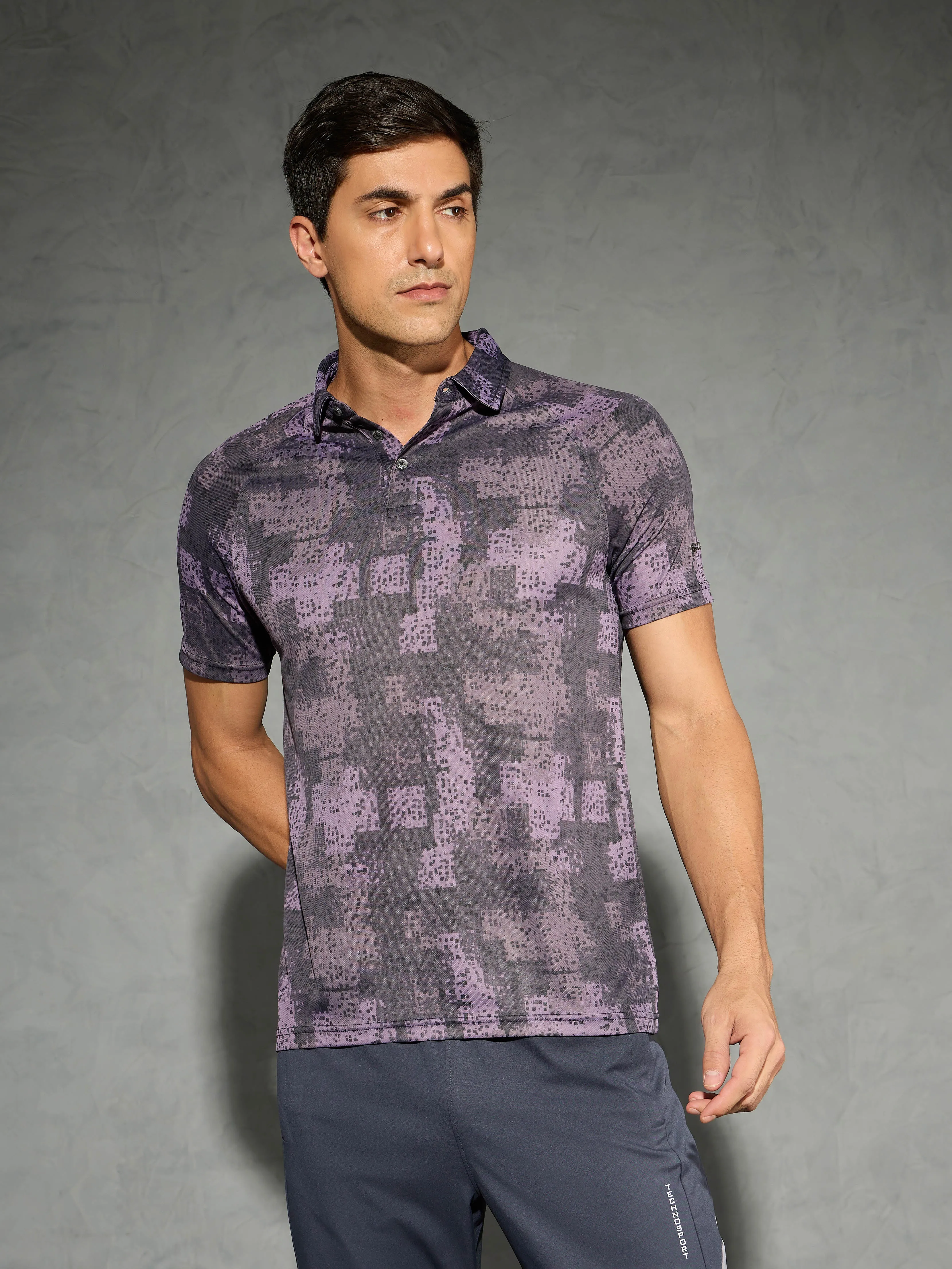 Clear Tone Warm Layers Men Printed Slim Fit Polo T-shirt with TECHNOCOOL 