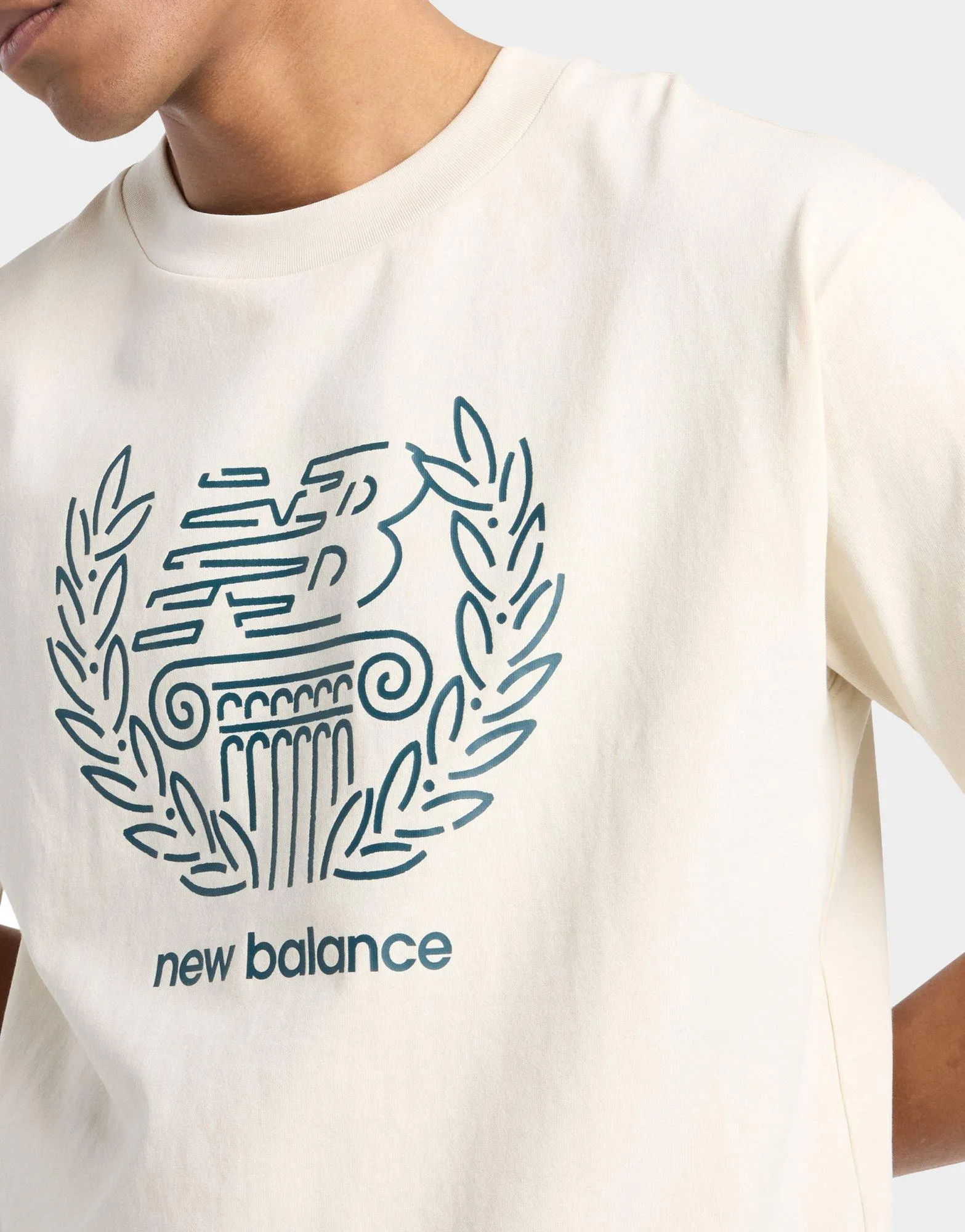 Debut Sculpture T-Shirt Fashion-Forward Fit Simple Comfort