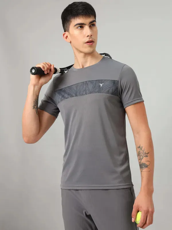 Men Printed Slim Fit Crew Neck T-shirt with TECHNO COOL  Japan Neat