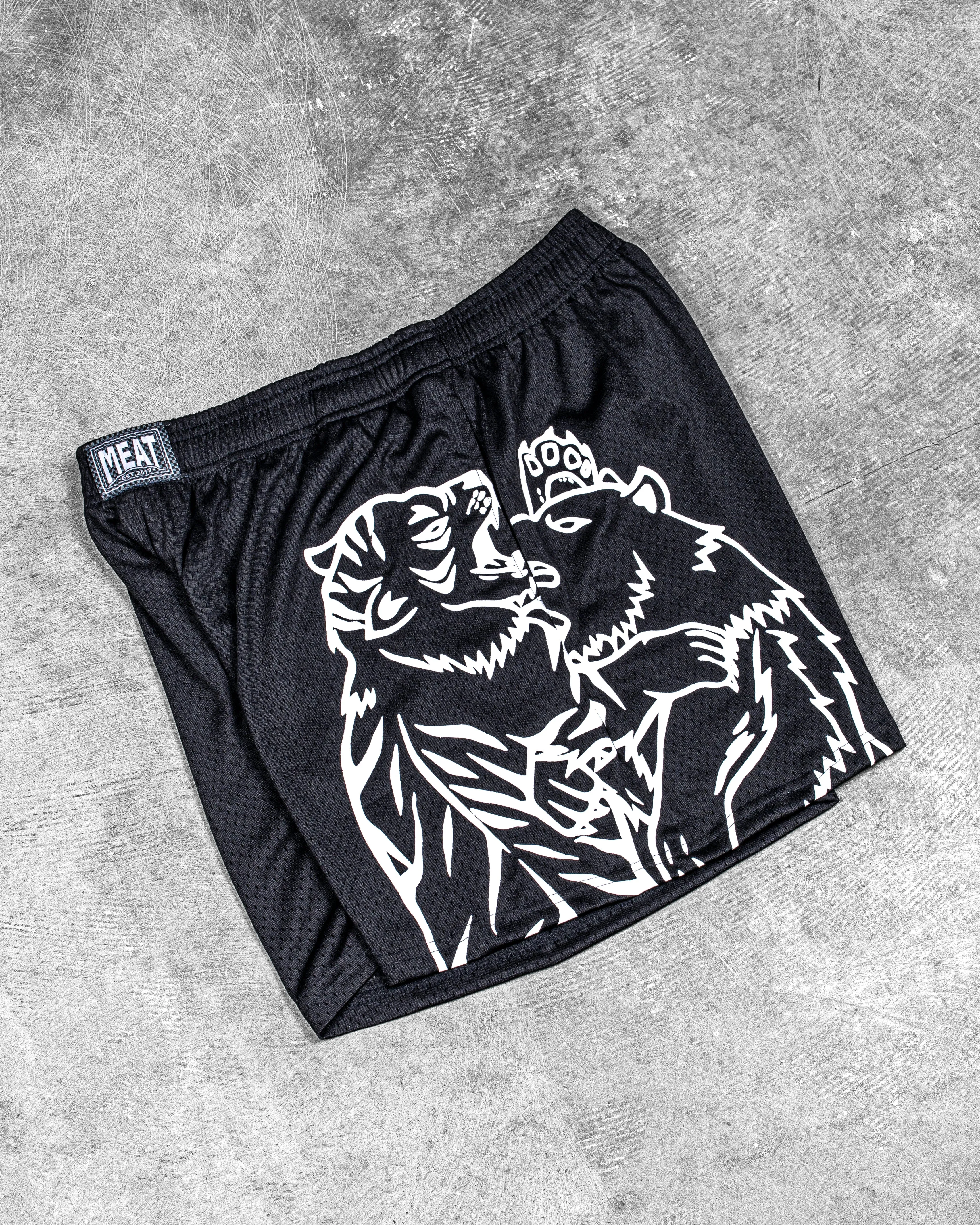 TRAINING SHORTS ?C CLUB / BLACK Secure Zipper Closure