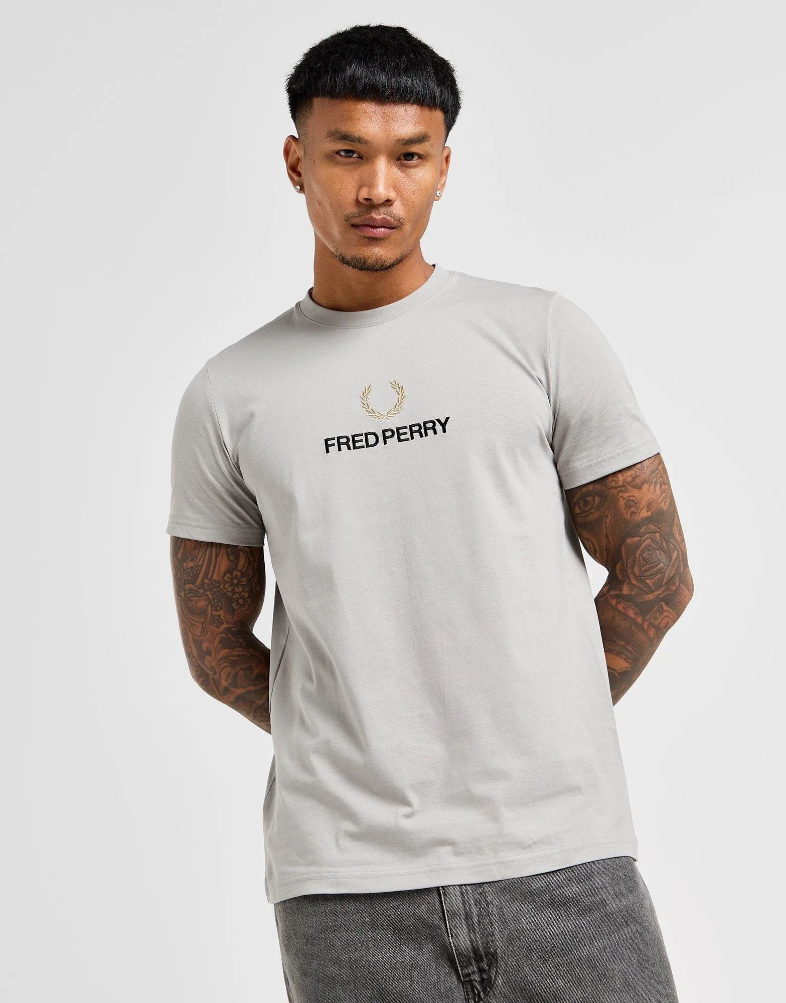Global Stack Logo T-Shirt Everyday Top Essential Comfort