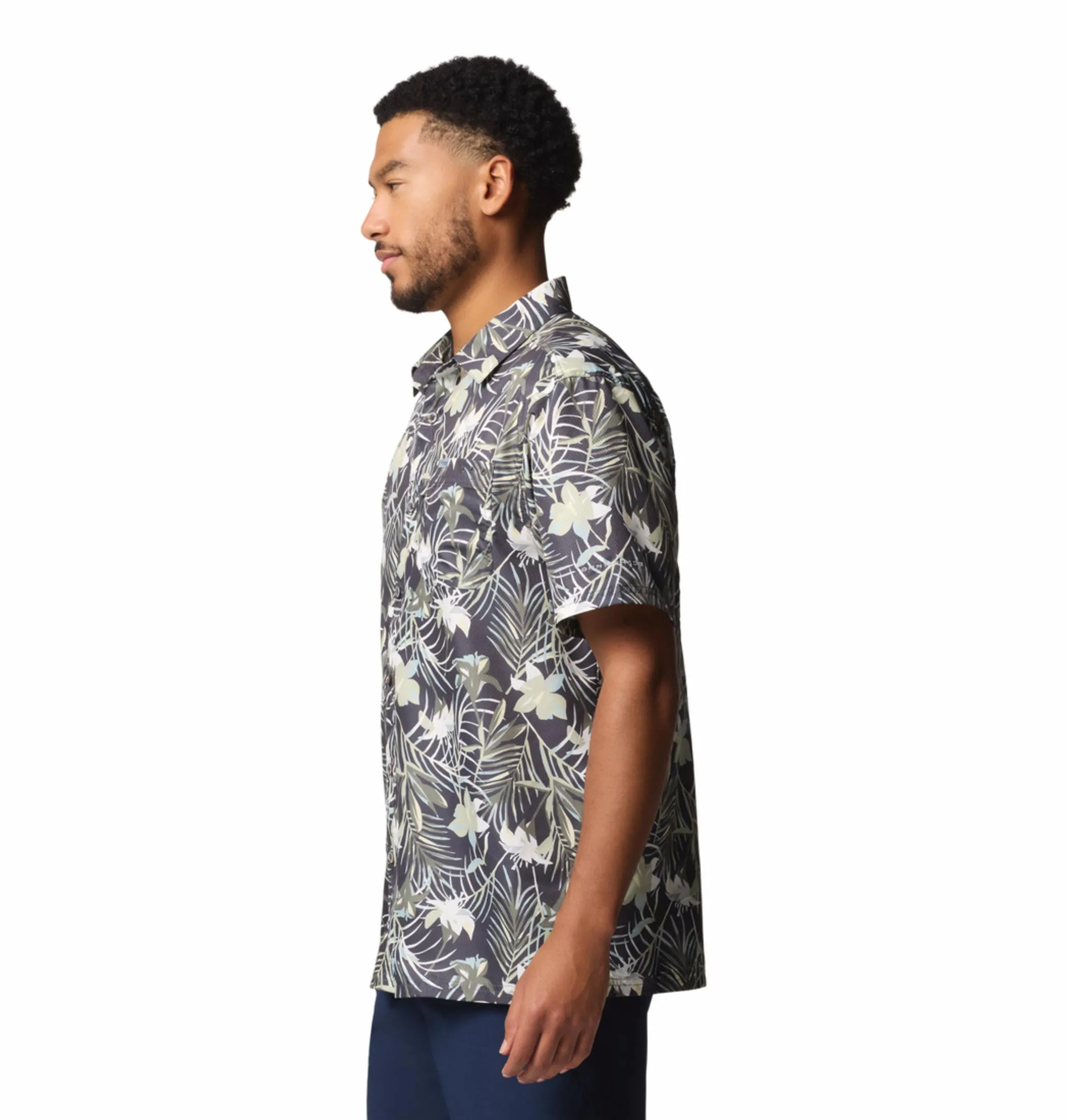 World Glow Columbia Men Green Super Slack Tide Camp Shirt (Sun Protection)