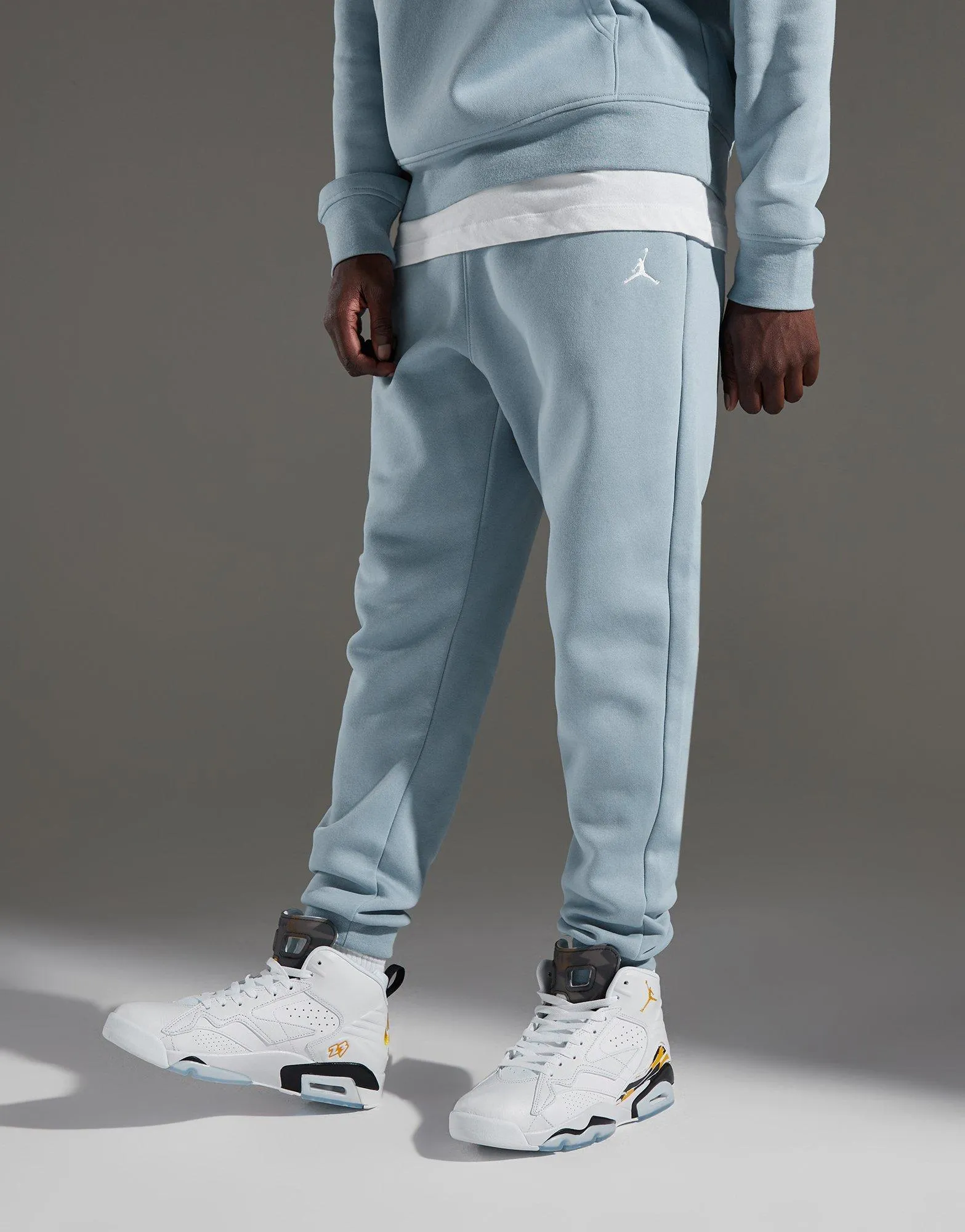 ????? ?????? ???? Essential Fleece | ????? Odor Resistant Finish