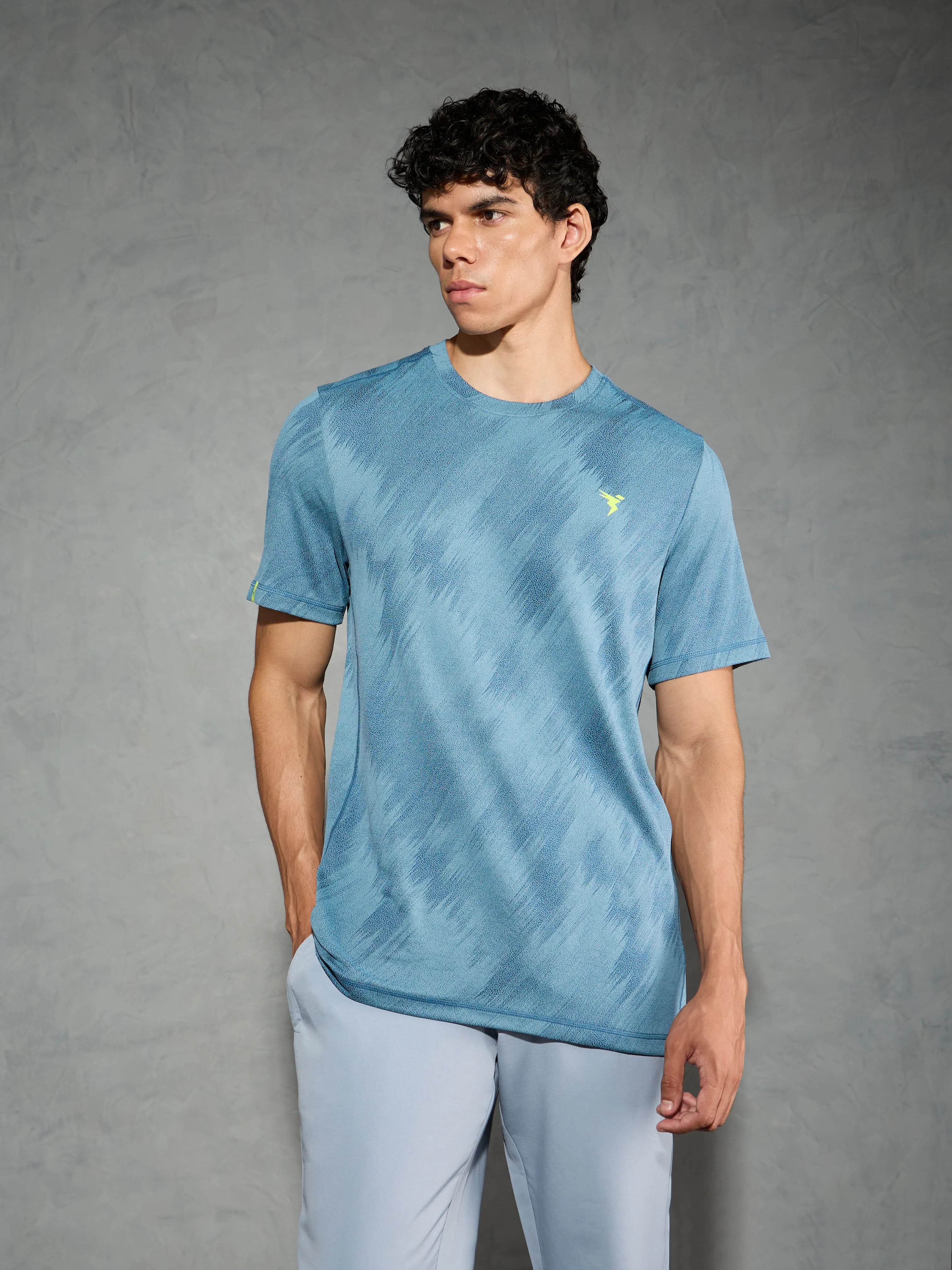 Men Jacquard Slim Fit Crew Neck T-shirt with DOUBLE COOL Comfort Design