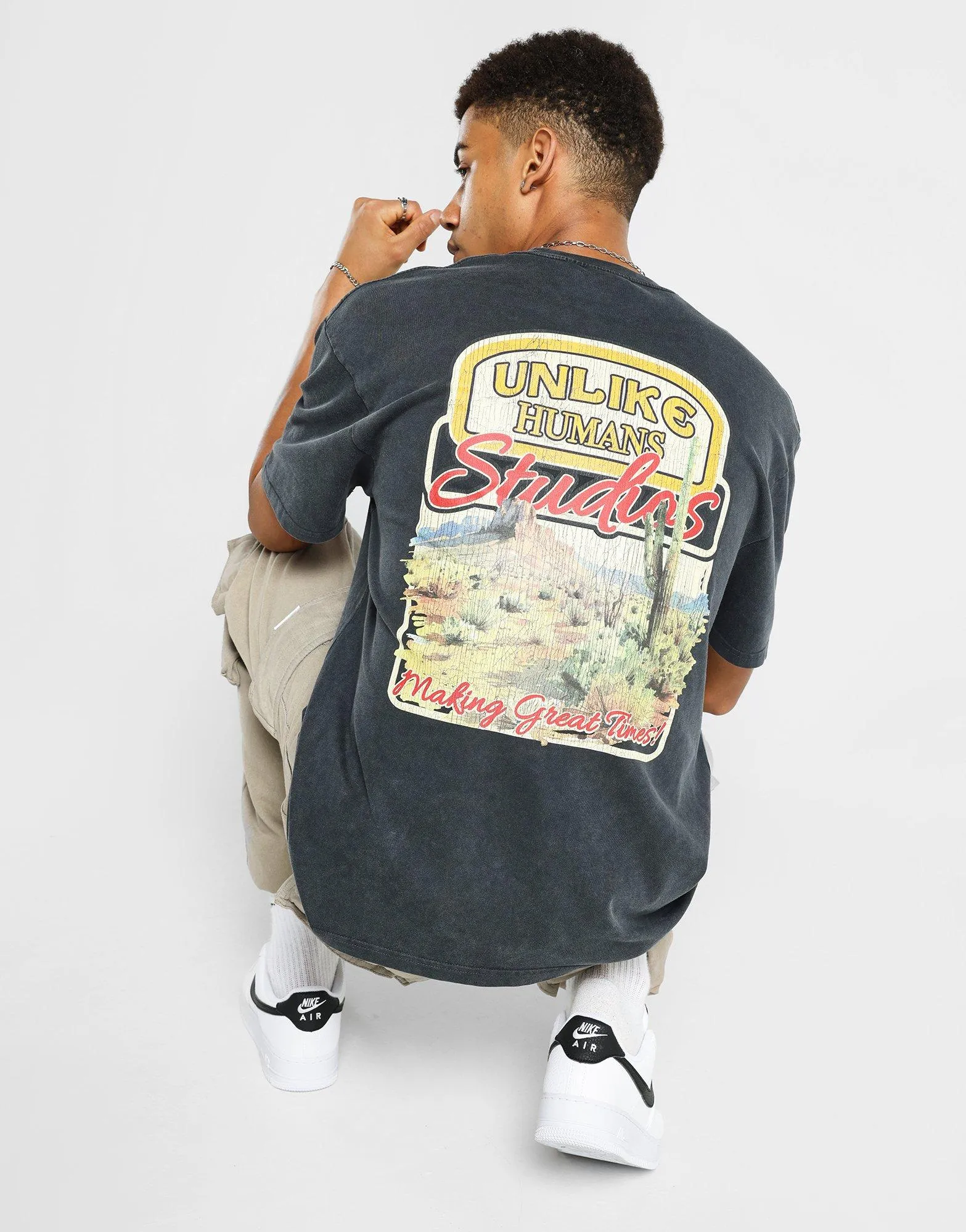 Badlands T-Shirt Urban Casual Look