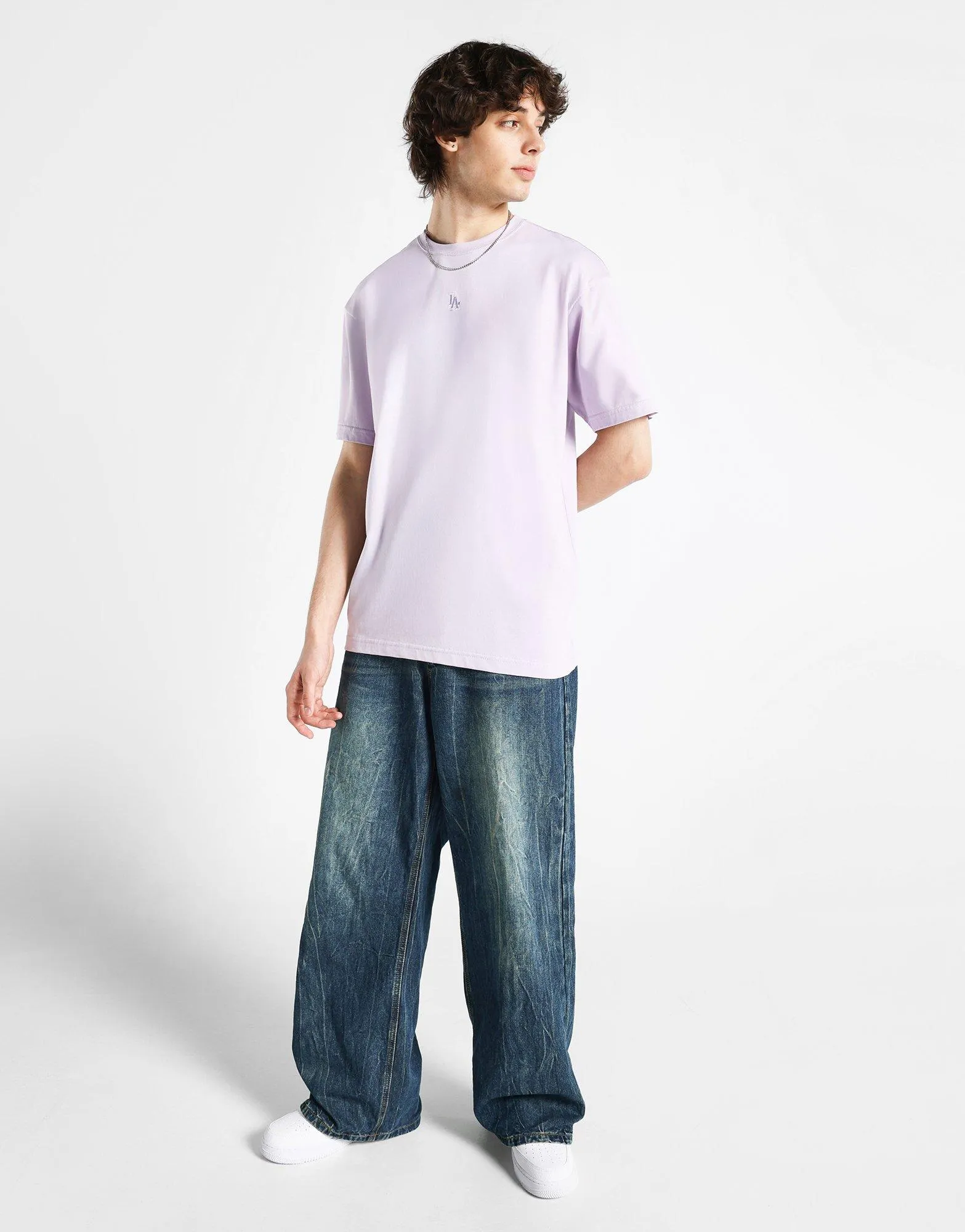 Embroidered Badge T-Shirt contrast