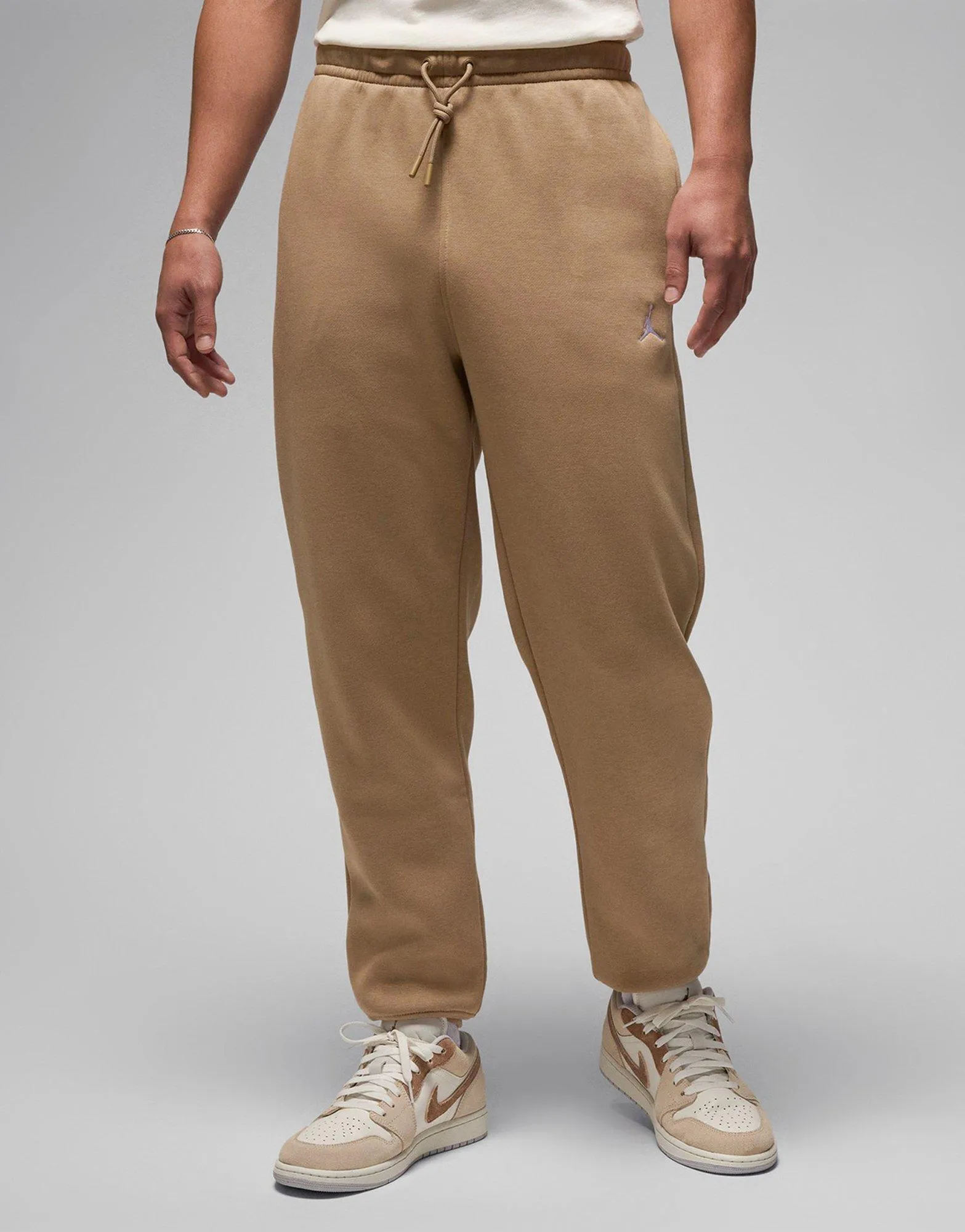 Foot Support Airflow Ventilation System ????? ?????? Essential Fleece | ?????