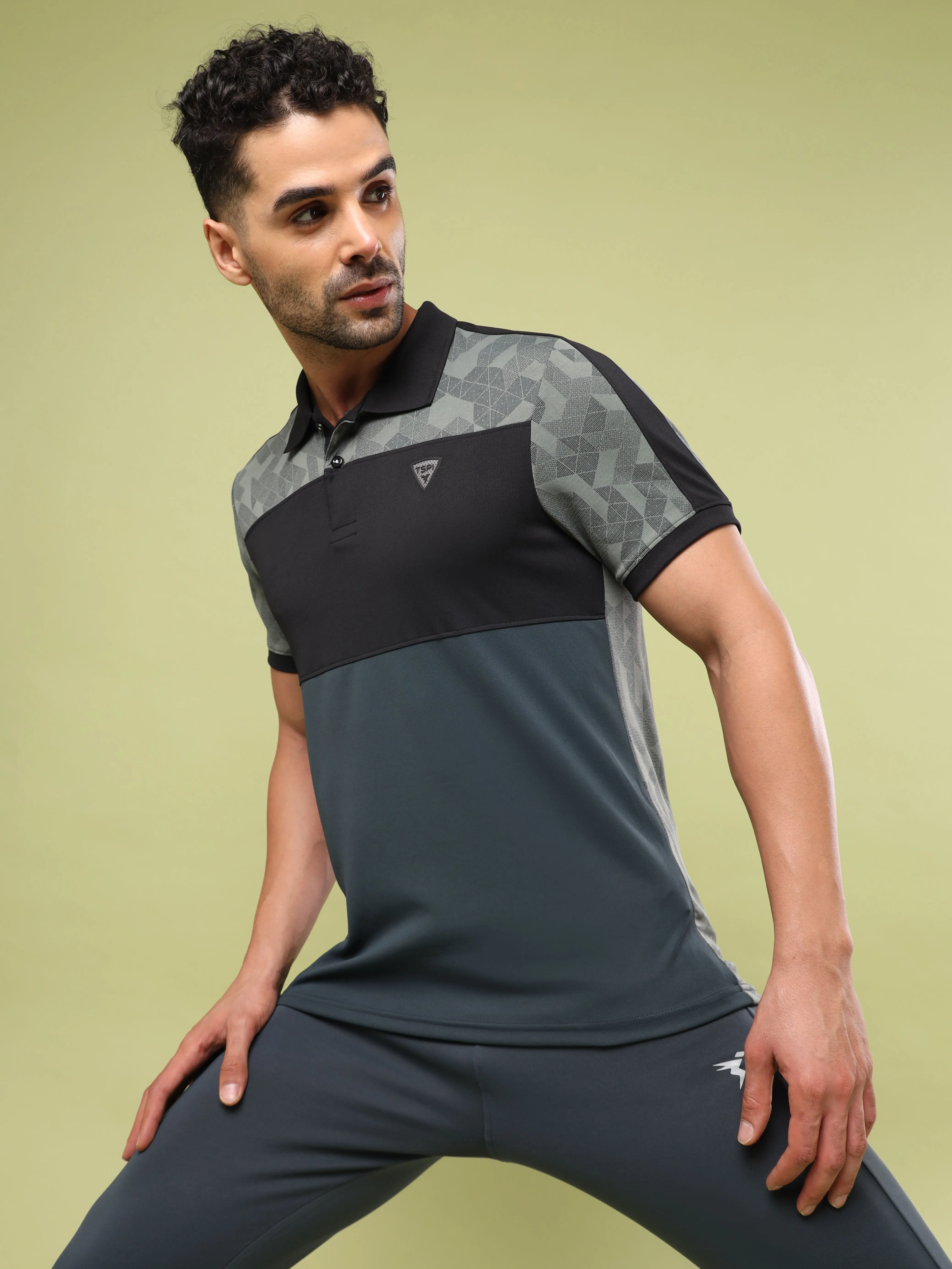 Men Colorblock Slim Fit Polo Sports T-shirt with DOUBLE COOL Durable Shirt Flexible Wear