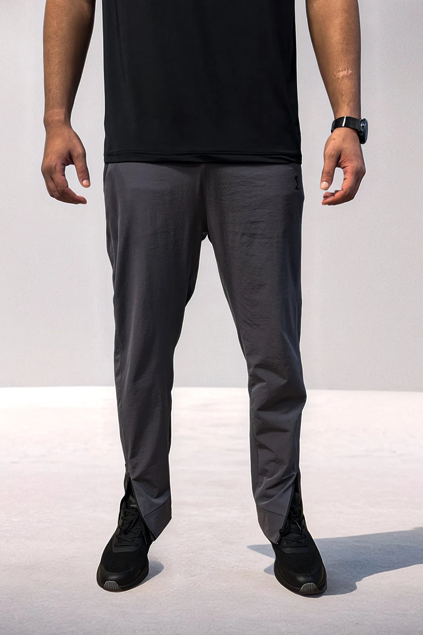 Essential Sweatpants Dark Gray Tagless Comfort Casual Design
