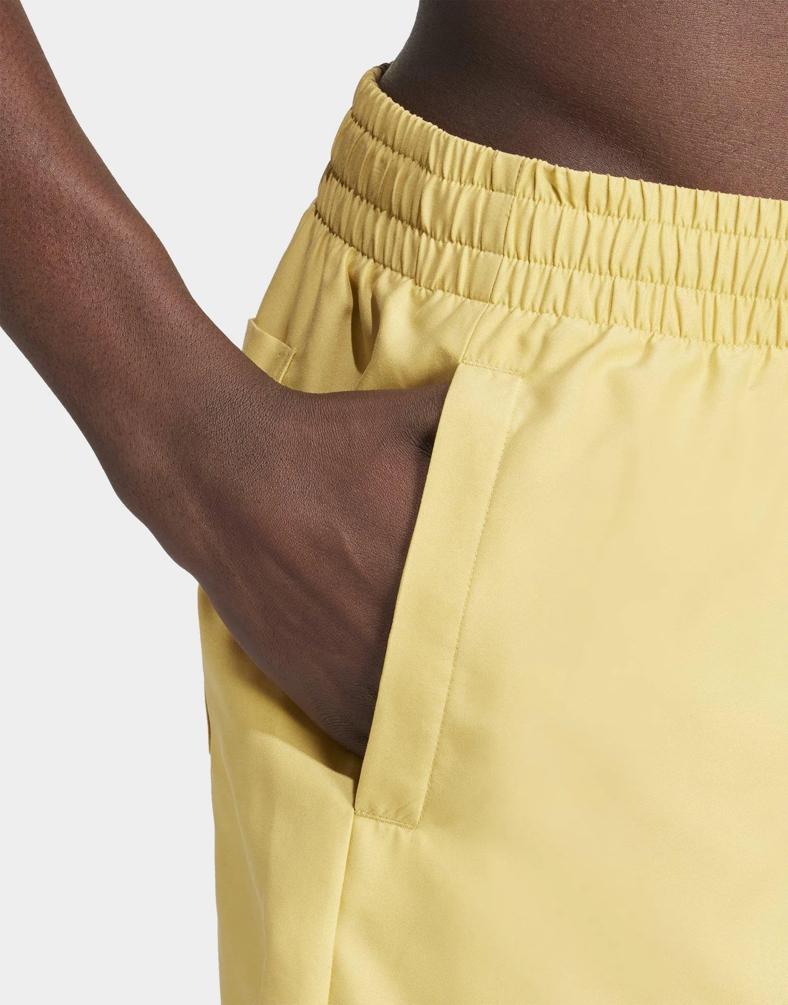 ????? ??? ?? Adicolor Essentials Solid | ????? elastic waistband Flexible Fit