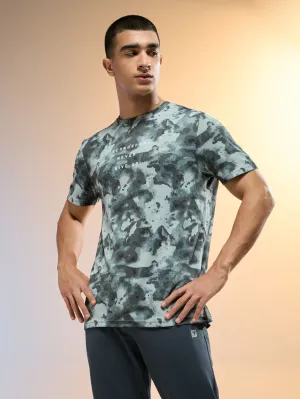 Men Printed Slim Fit Round Neck T-shirt with TECHNOCOOL  Fashionable Skirt