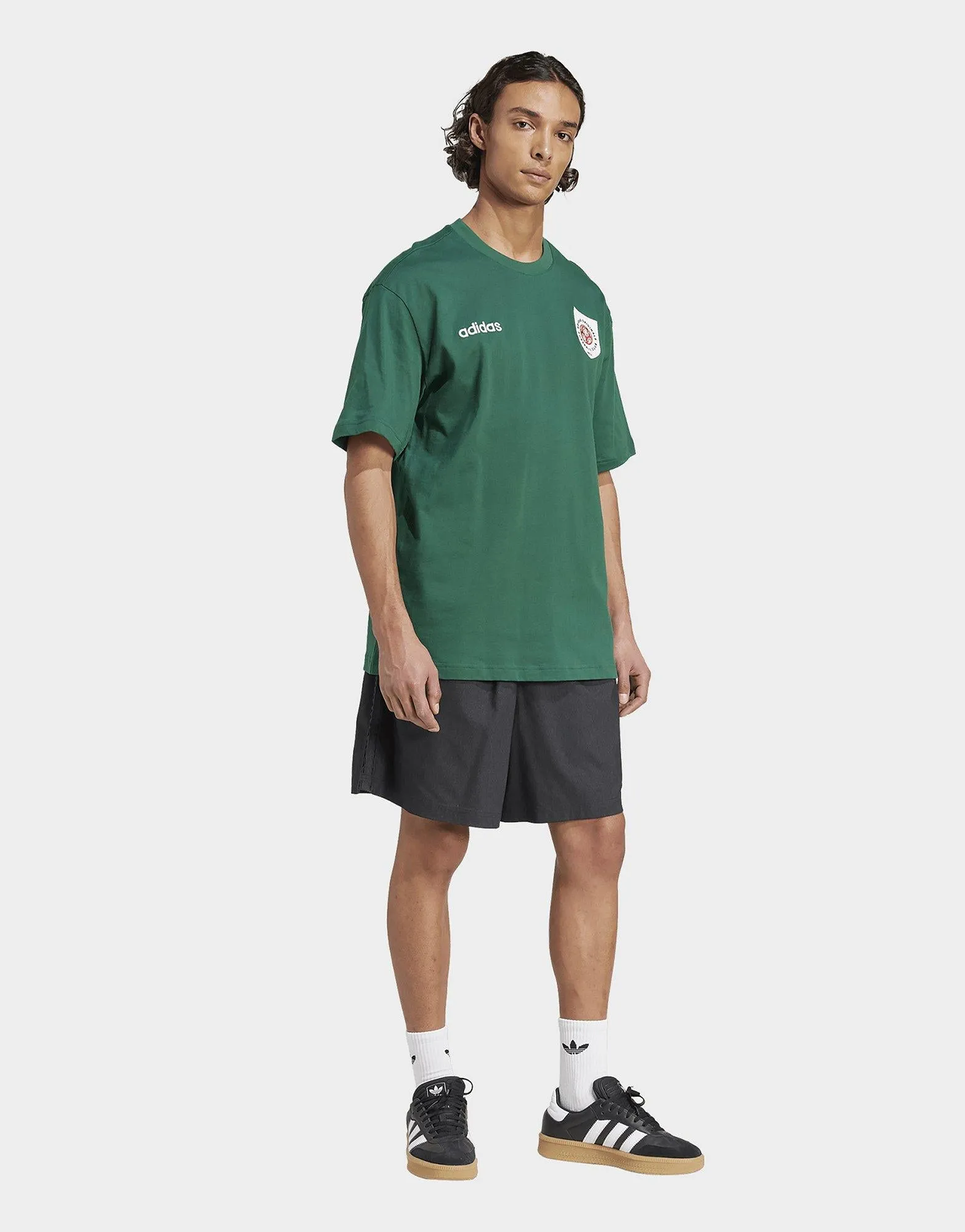 Soft Fit Wear All-Season Wear Badge Graphic T-Shirt