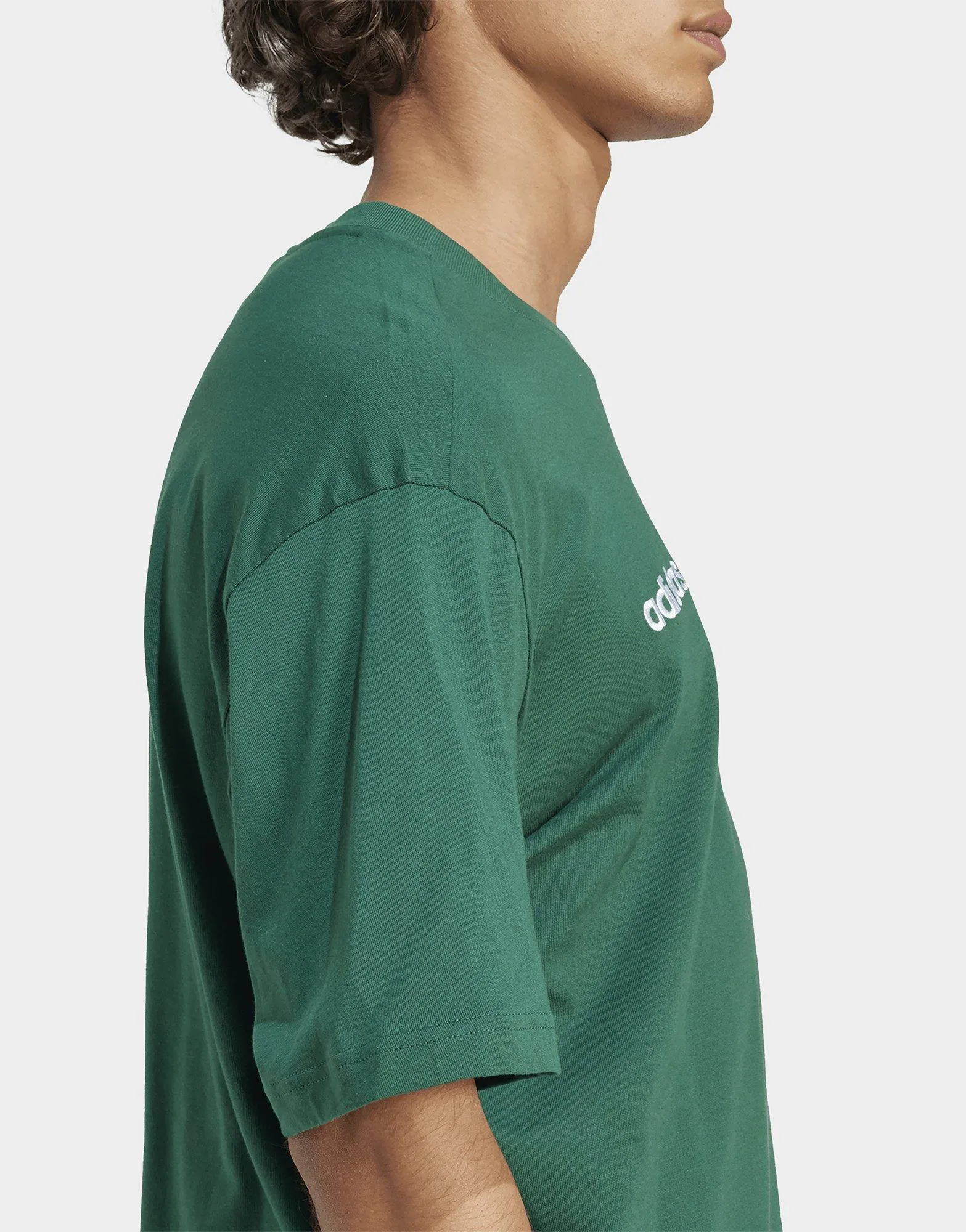 Badge Graphic T-Shirt Comfy Casual Cool Vibes