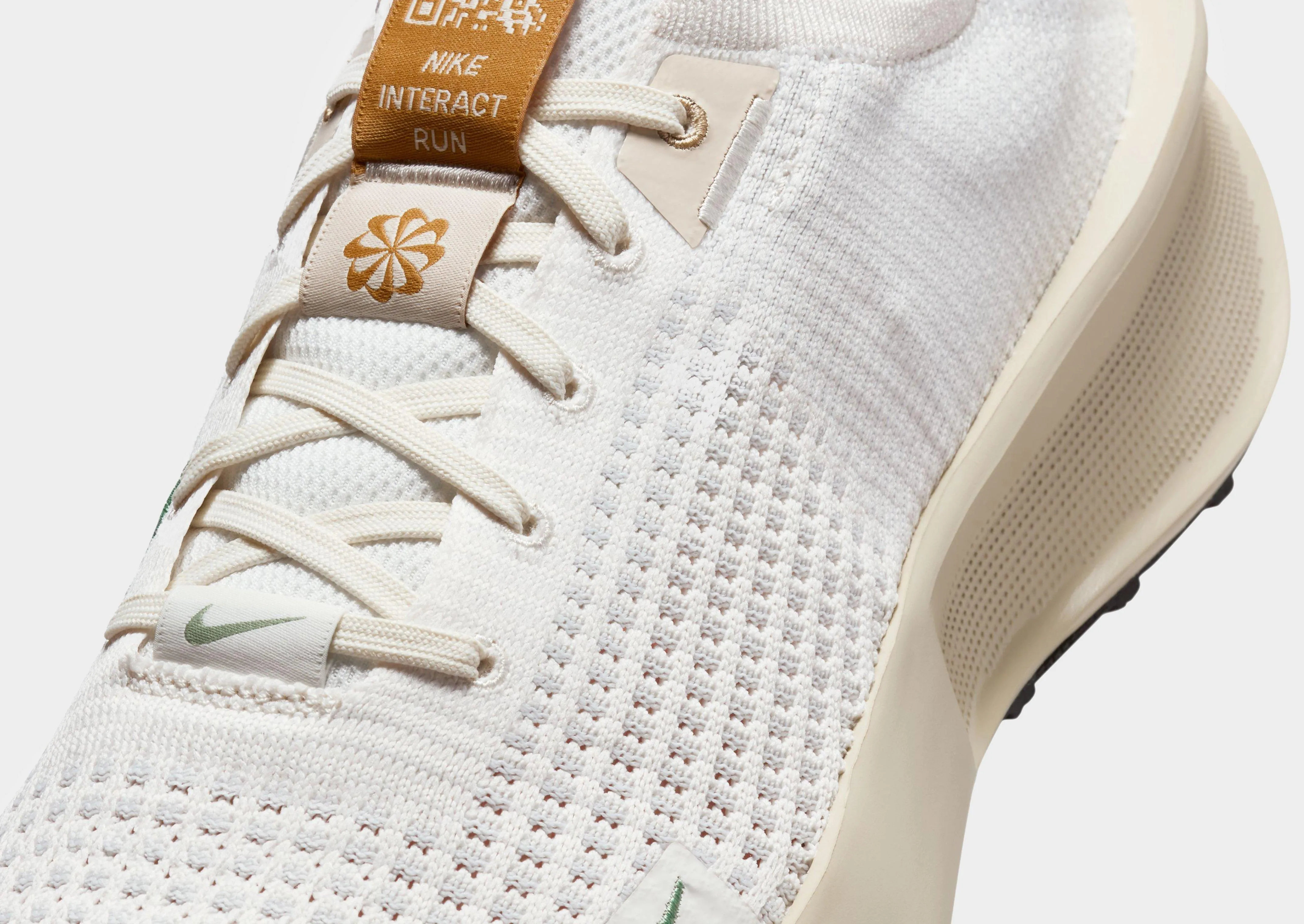 Interact Run SE Supportive structure Stacked Cushioning