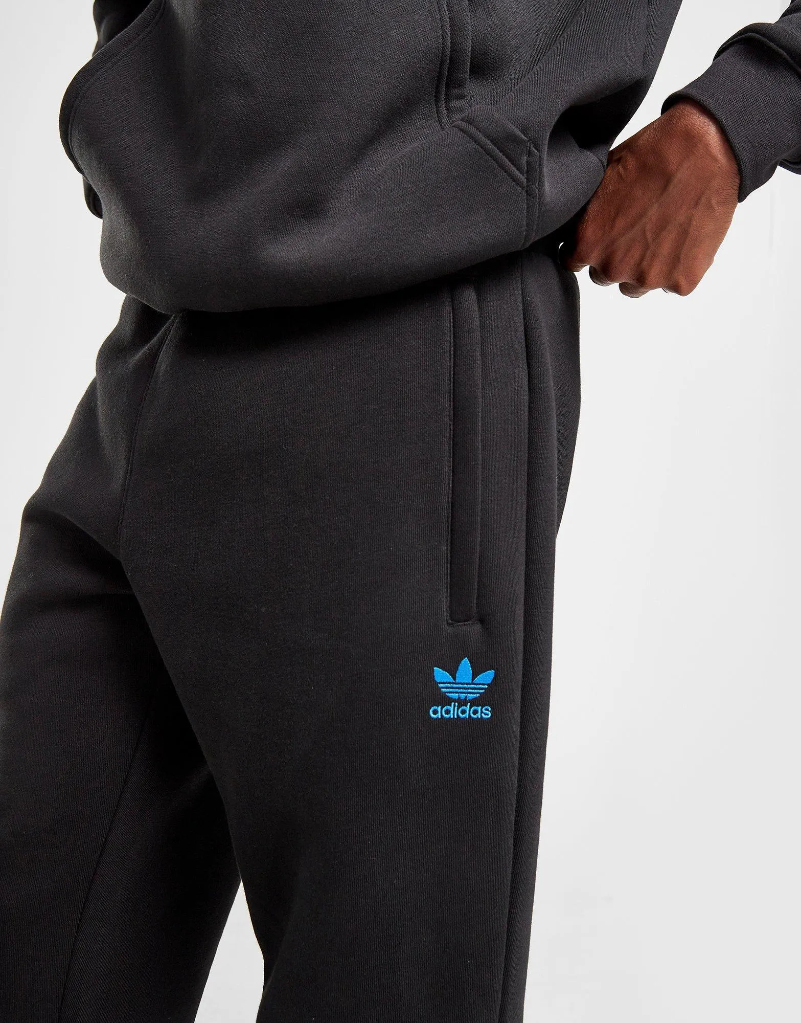 ????? ?????? Trefoil Fleece | ????? Comfortable Look Flexible Fit