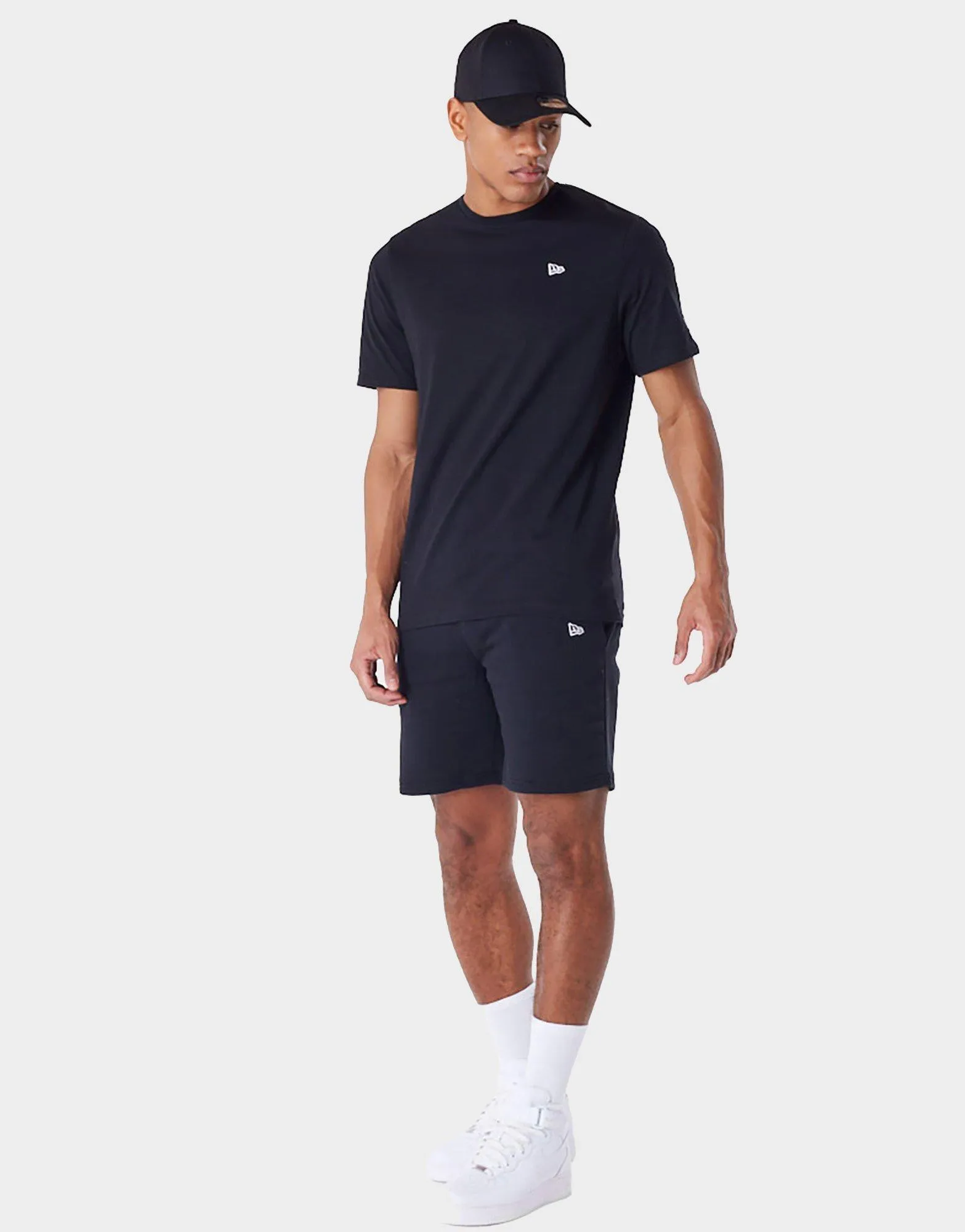 sports industry Chill Look ??????? ????? ???? Essential | ?????