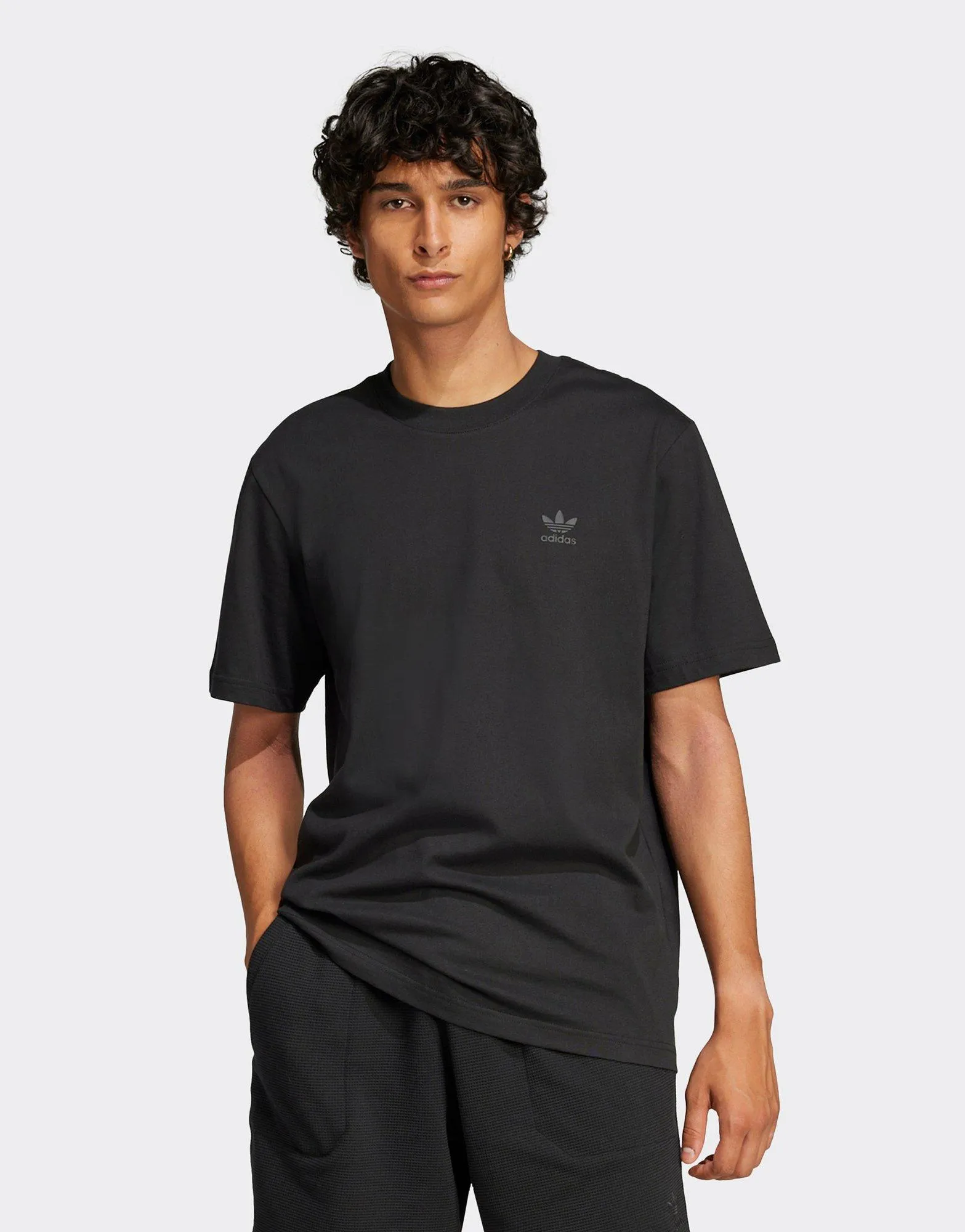 Trefoil Series T-Shirt Machine washable Lightweight Comfort